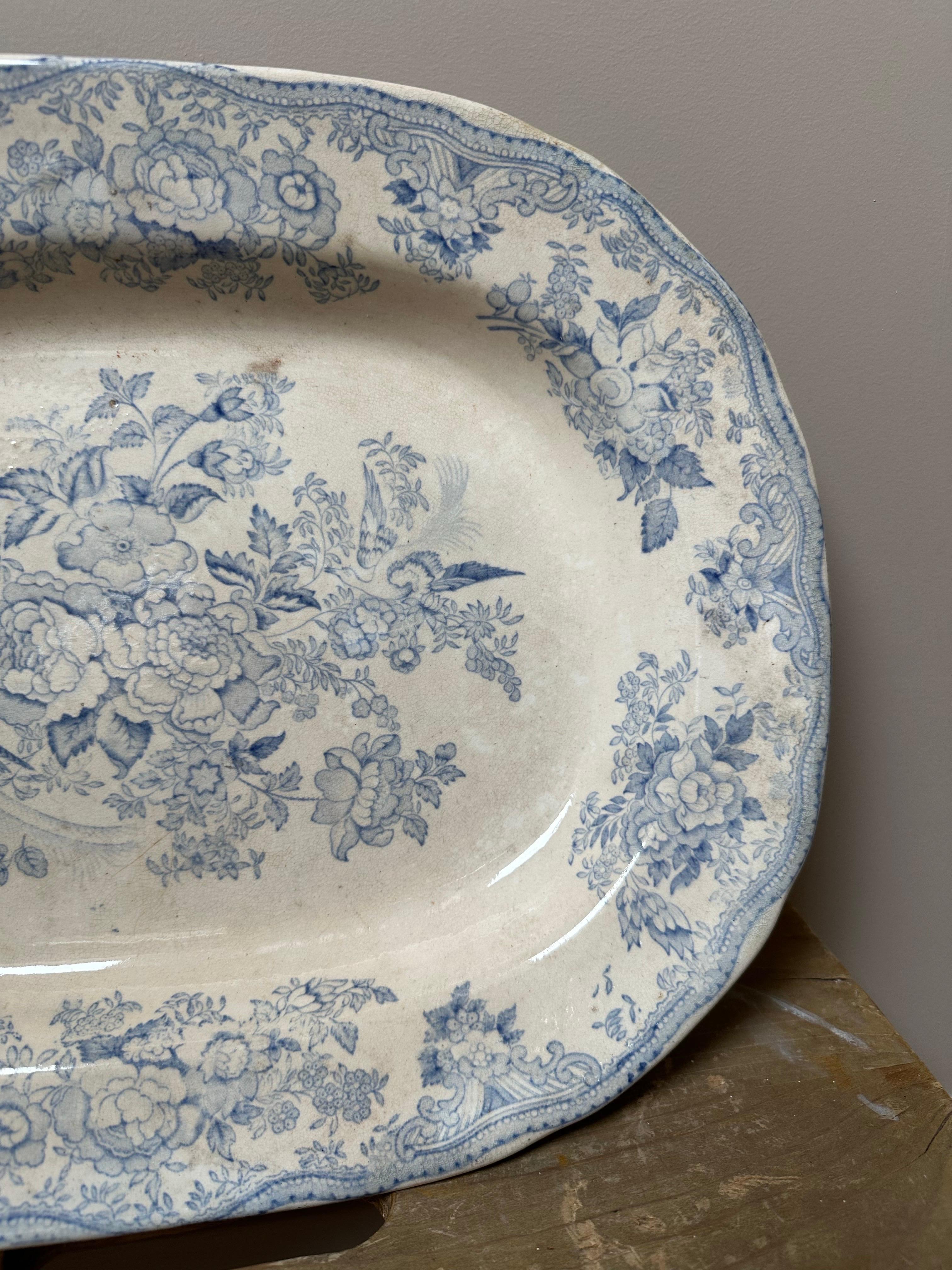 1862 Asiatischer Fasan Tiefes großes ovales Tablett, blau-weiß handbemalt im Angebot 2