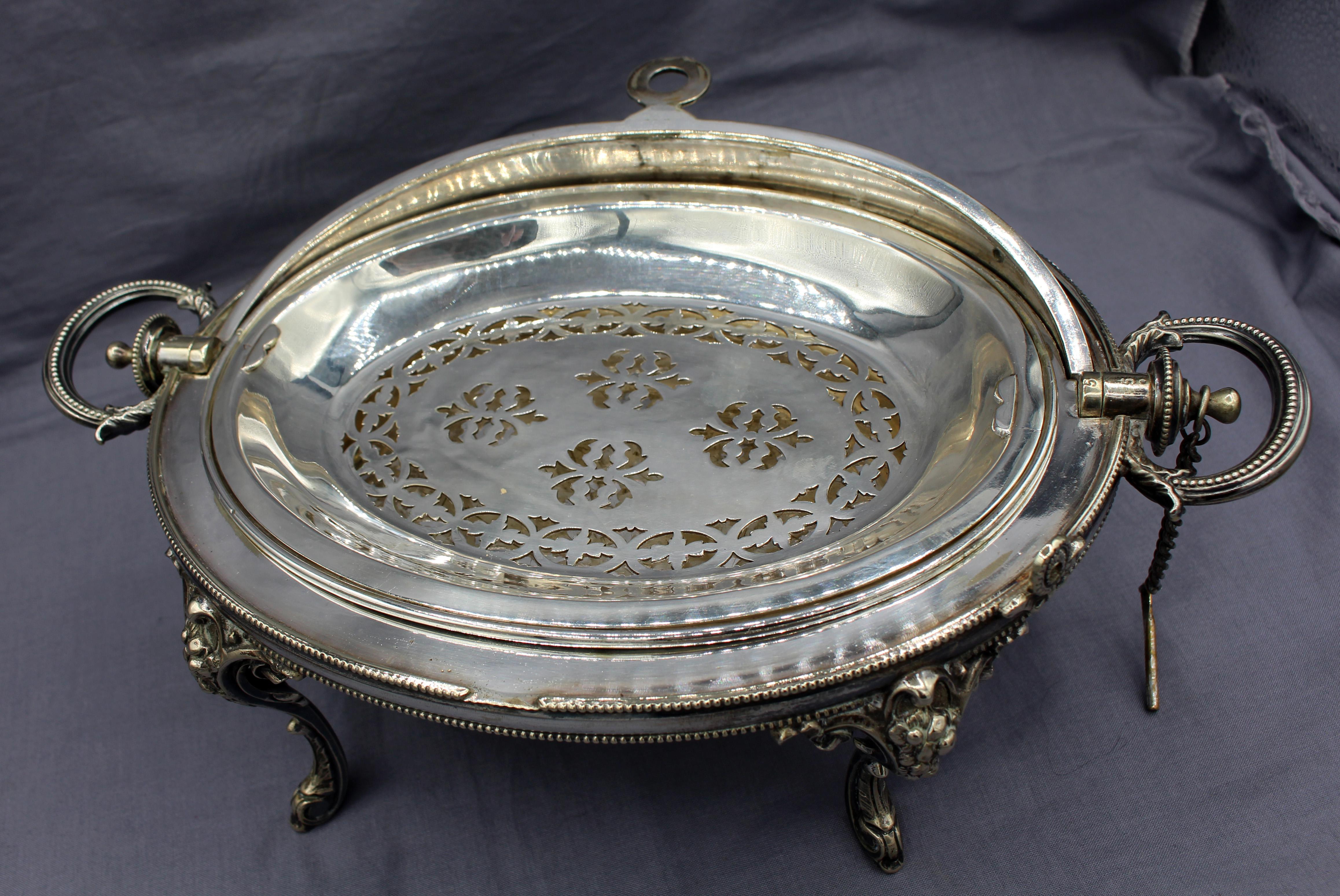 English 1863-1894 Mappin Brothers Classical Tureen For Sale