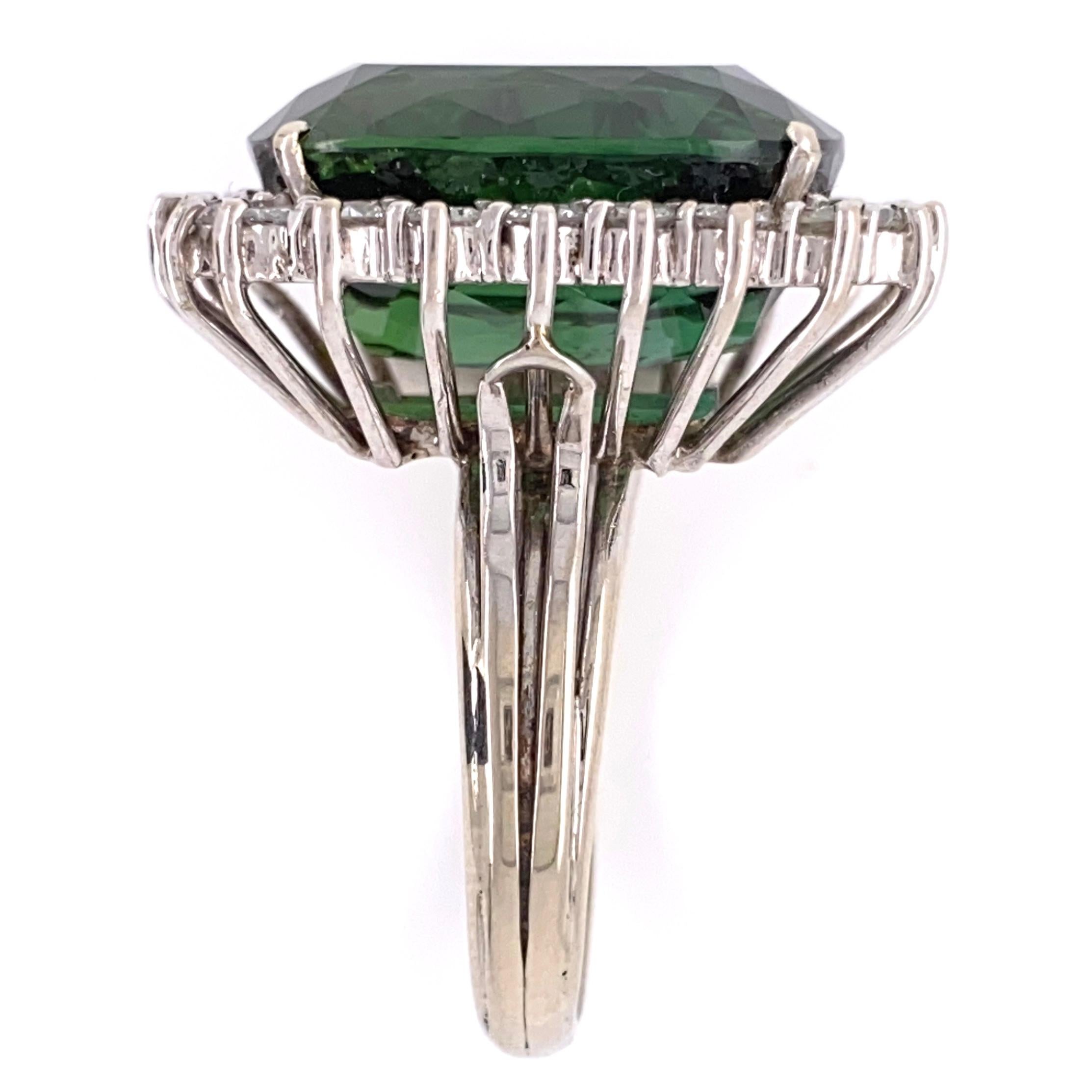 Modernist 18.63 Carat Green Tourmaline Diamond Gold Cocktail Ring Estate Fine Jewelry For Sale