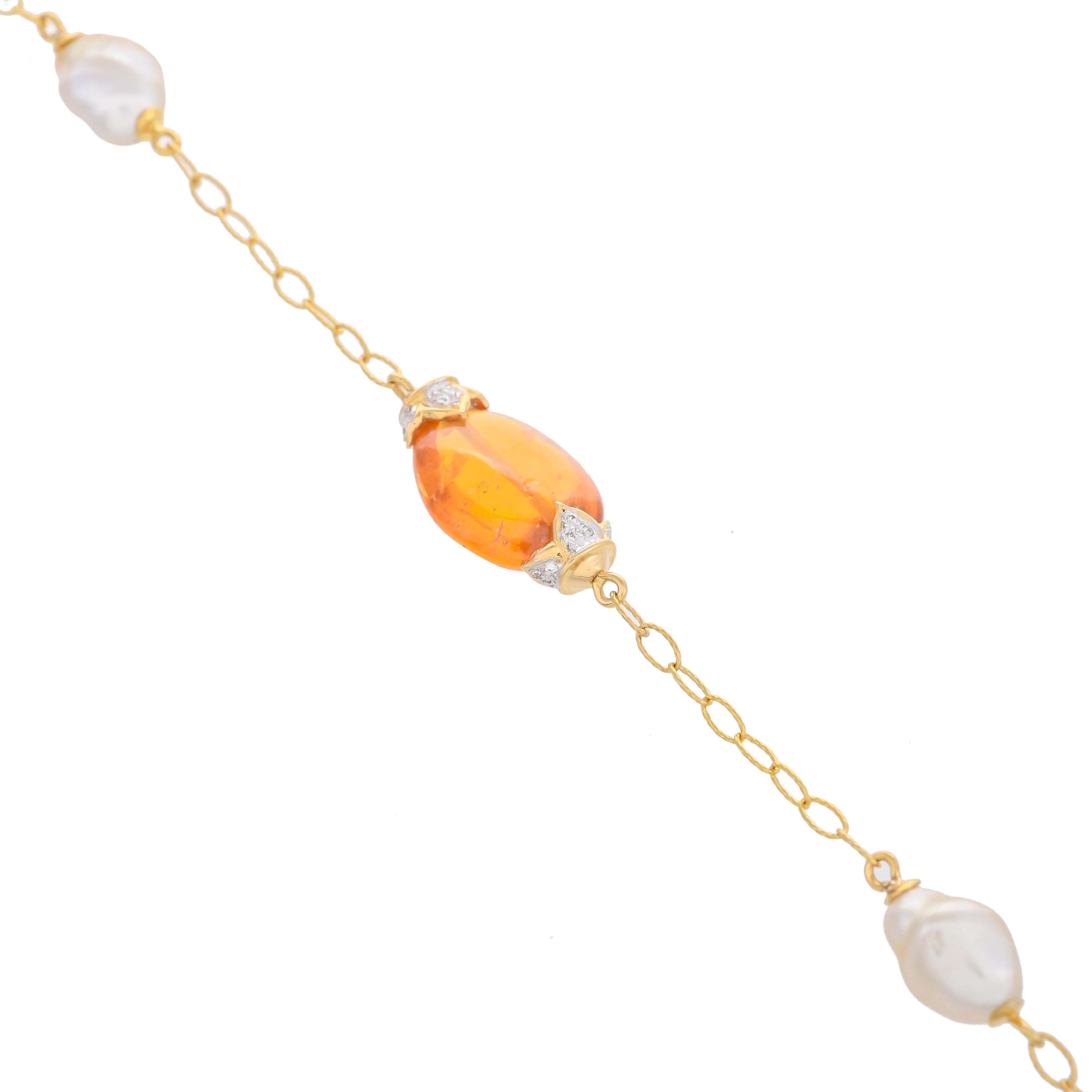 Modern 18.63 Carat Mandarin Garnet South Sea Pearl 18 Karat Yellow Gold Bracelet For Sale