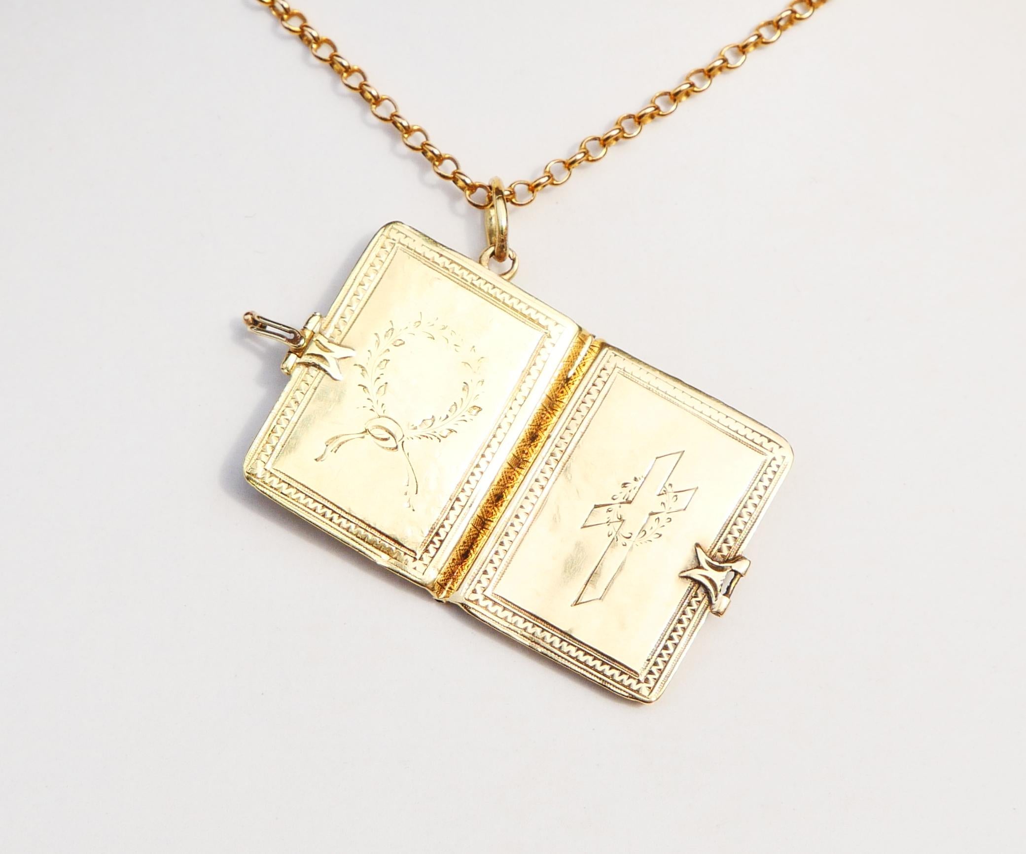 1864 Bible Book Locket Pendant solid 18K Gold  / 5.11  gr For Sale 2
