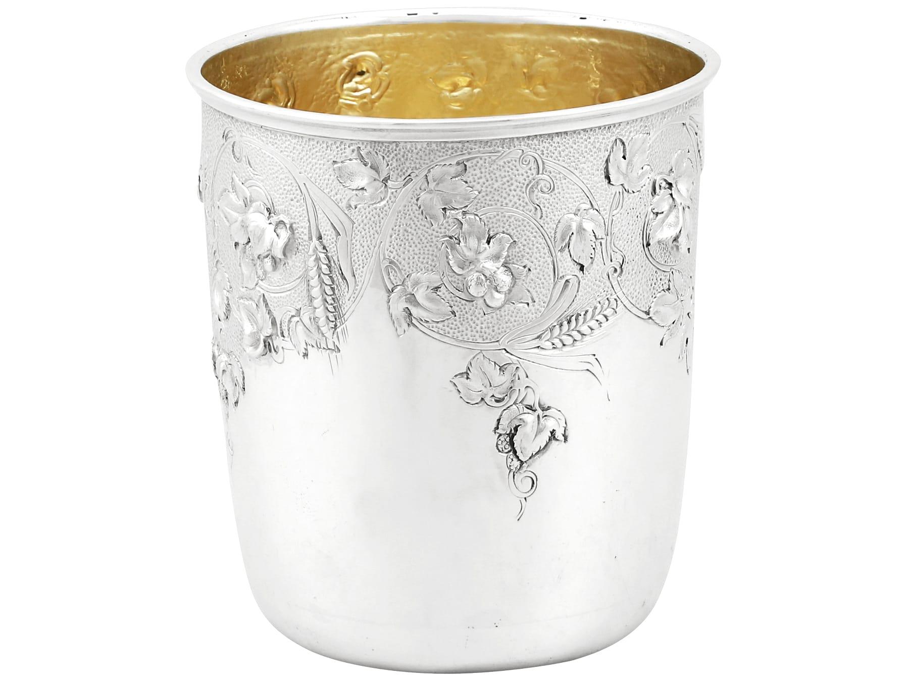 An exceptional, fine and impressive antique Victorian Scottish sterling silver beaker; an addition to our ornamental silverware collection

This exceptional antique Victorian Scottish sterling silver beaker has a cylindrical, rounded form.

The