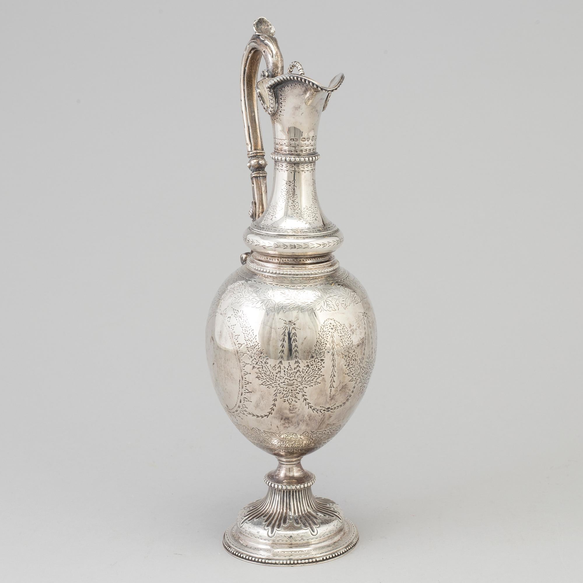 High Victorian 1868 British Victorian Wine Jug Decanter solid Sterling Silver  673 gram For Sale