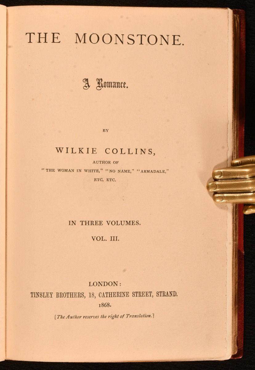 Milieu du XIXe siècle 1868 The Moonstone (La pierre de lune) en vente