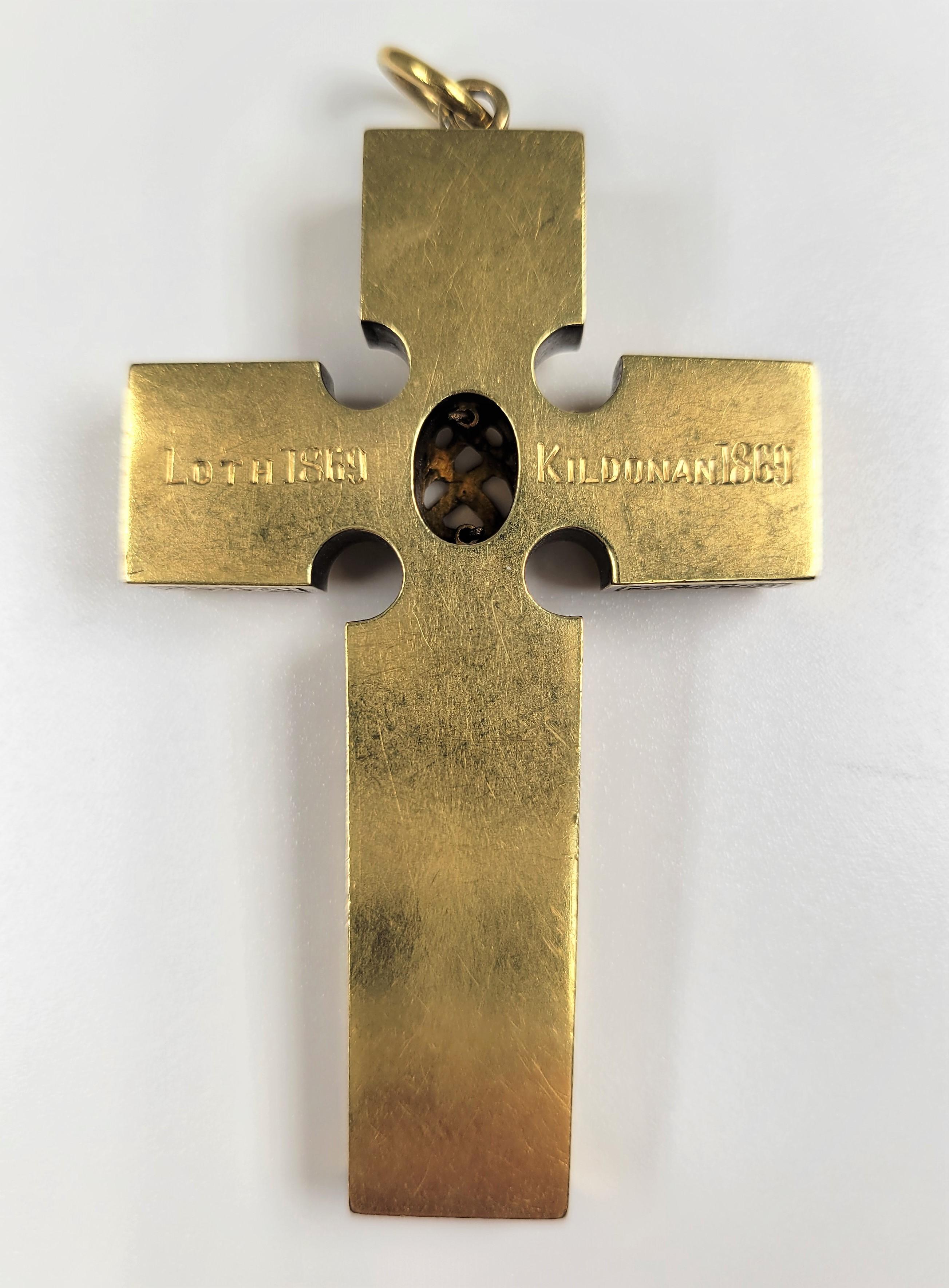 1869 Scottish Cross in Original Case In Good Condition For Sale In Dallas, TX