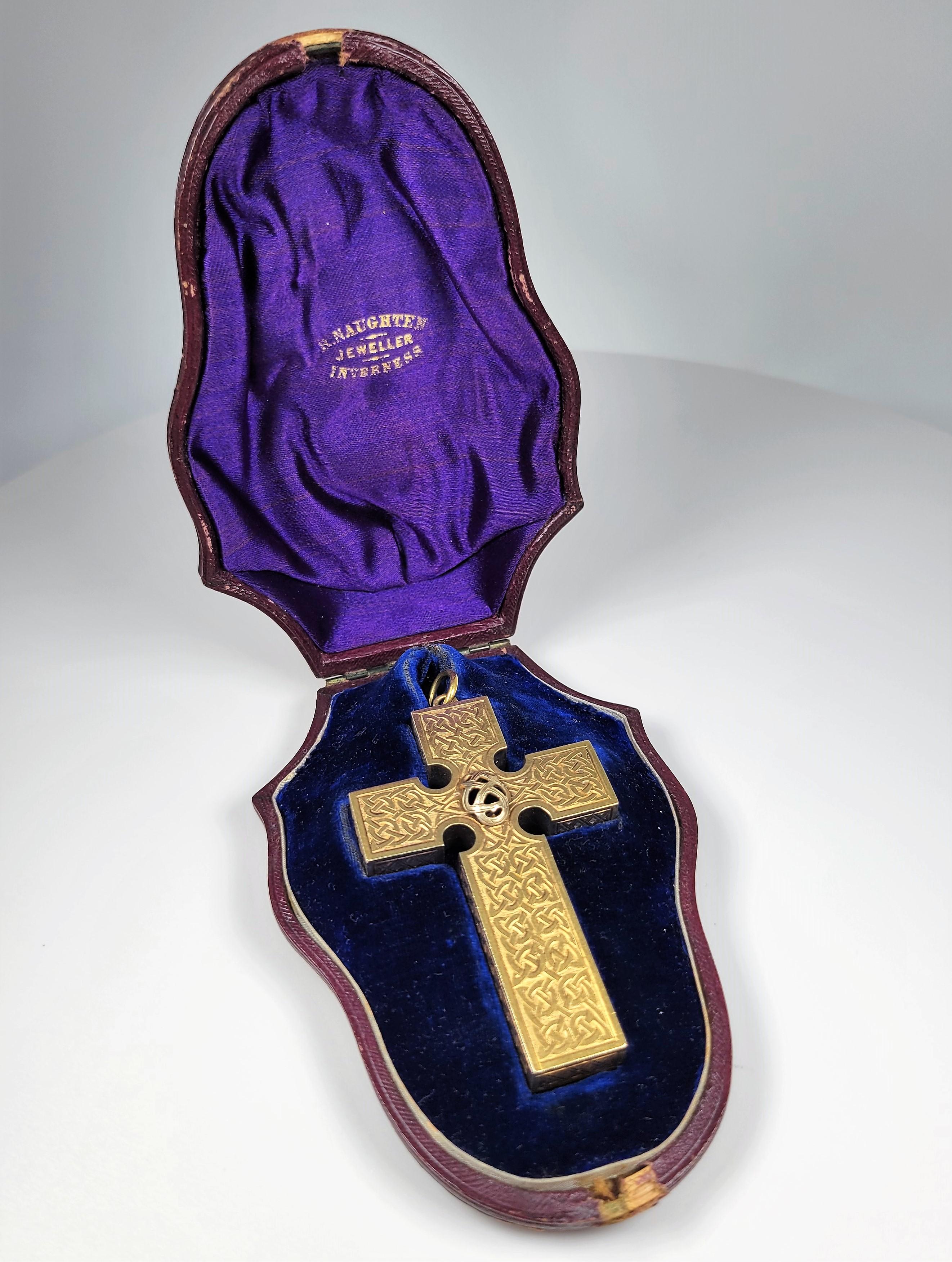 1869 Scottish Cross in Original Case For Sale 3