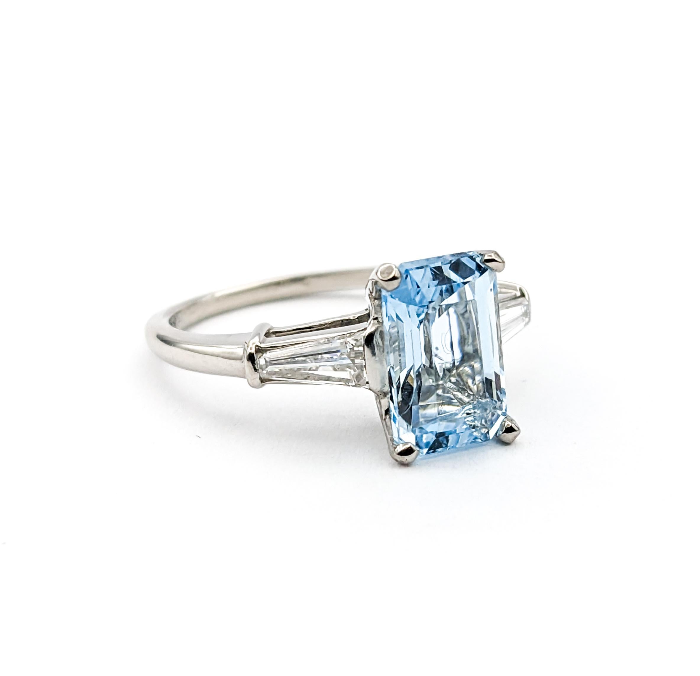 1.86ct Emerald Cut Aquamarine & Diamond Ring In Platinum For Sale 1