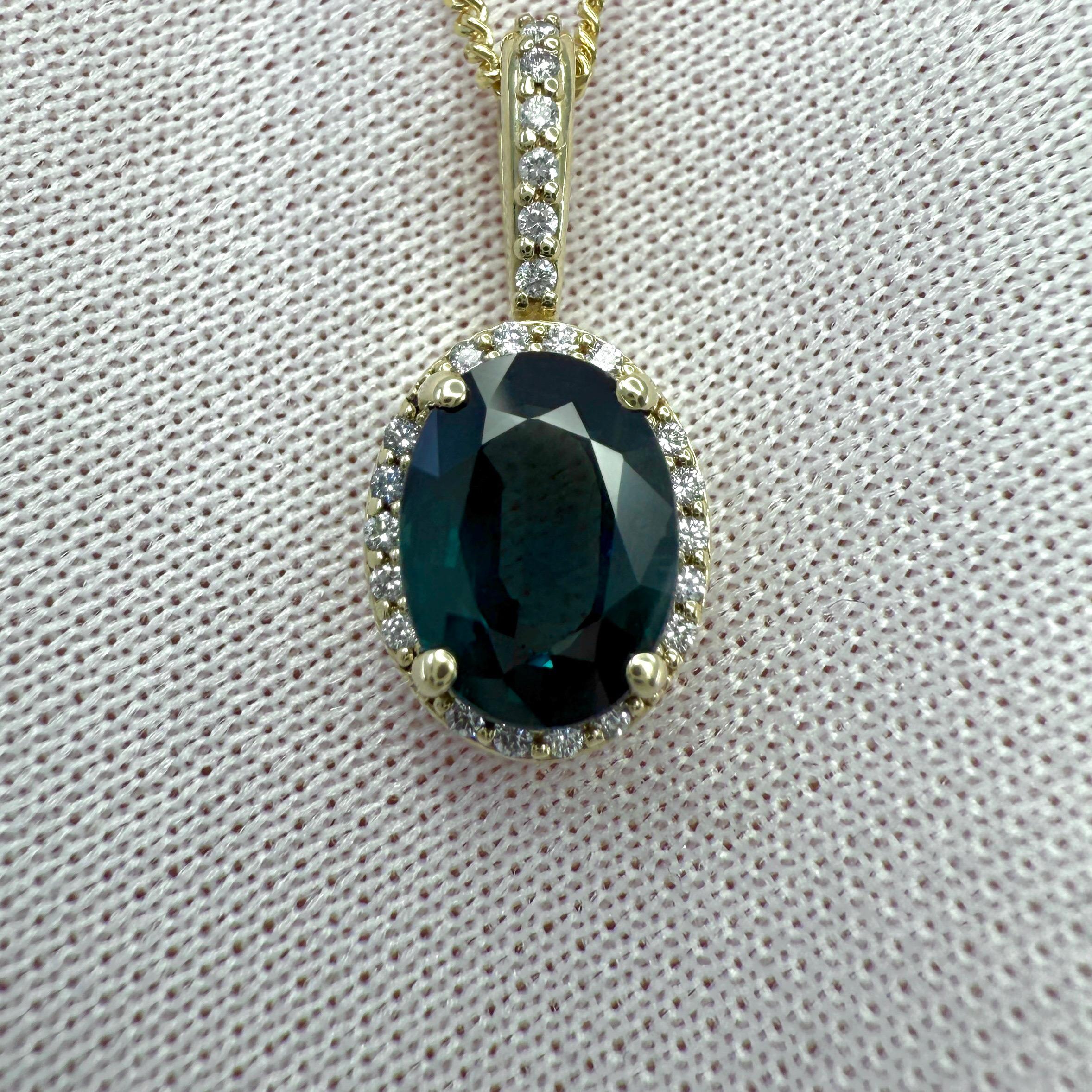 1.86ct Deep Teal Blue Sapphire & Diamond 14k Yellow Gold Halo Pendant Necklace In New Condition For Sale In Birmingham, GB