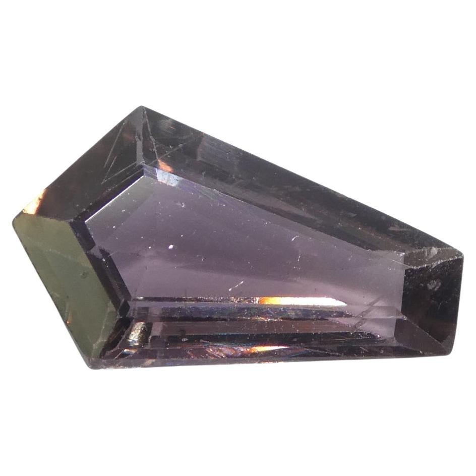1,86ct Pentagon/Coffin Purple Sapphire aus Ostafrika
