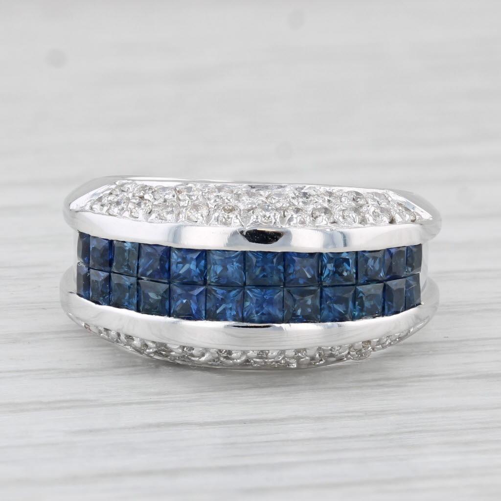 Taglio princess Anello con diamante bianco e zaffiro blu da 1,86 ctw in oro bianco 14k misura 6,75-7 in vendita