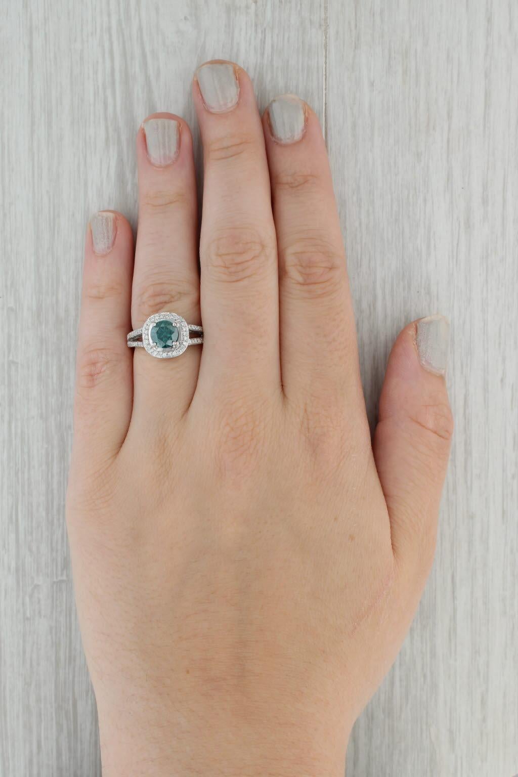Anello di fidanzamento con diamante tondo aureola da 1,86 ct. in oro bianco 18k, misura 7,75 IGI in vendita 4