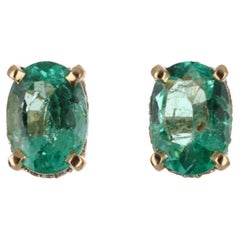 1.86tcw 14K Ohrringe mit natürlichem Smaragd und Diamant-Akzent