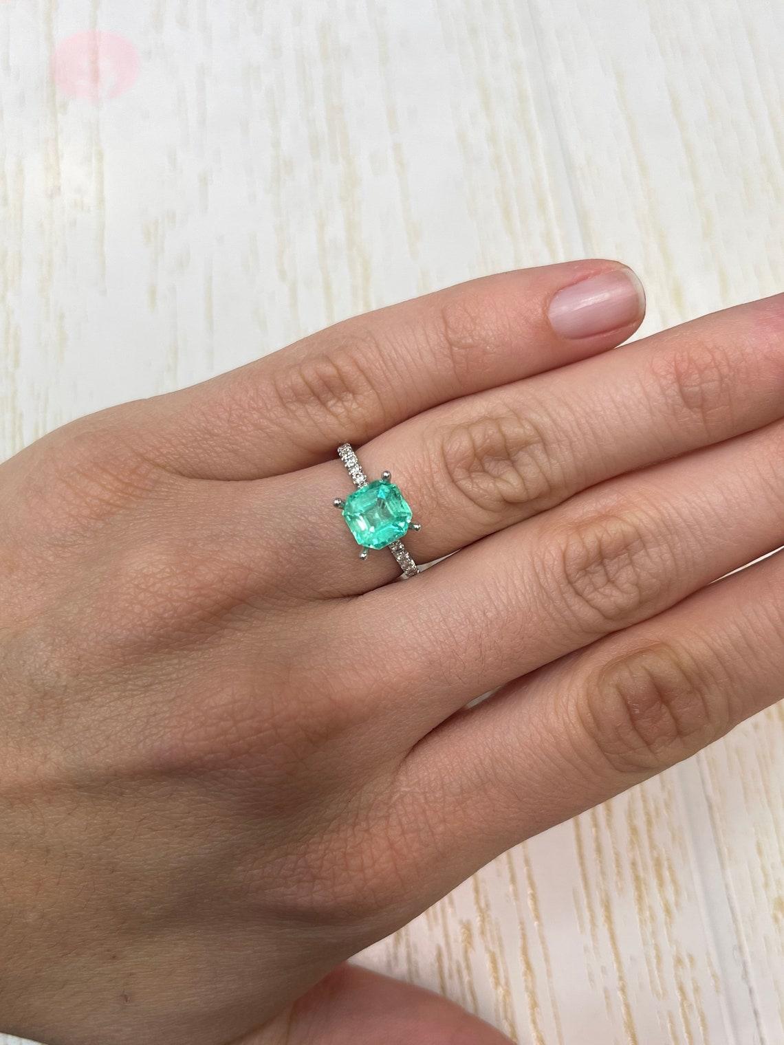 1.87 Carat 8x8 Art Deco Green Colombian Emerald - Asscher Cut May Birthstone Gem For Sale 2