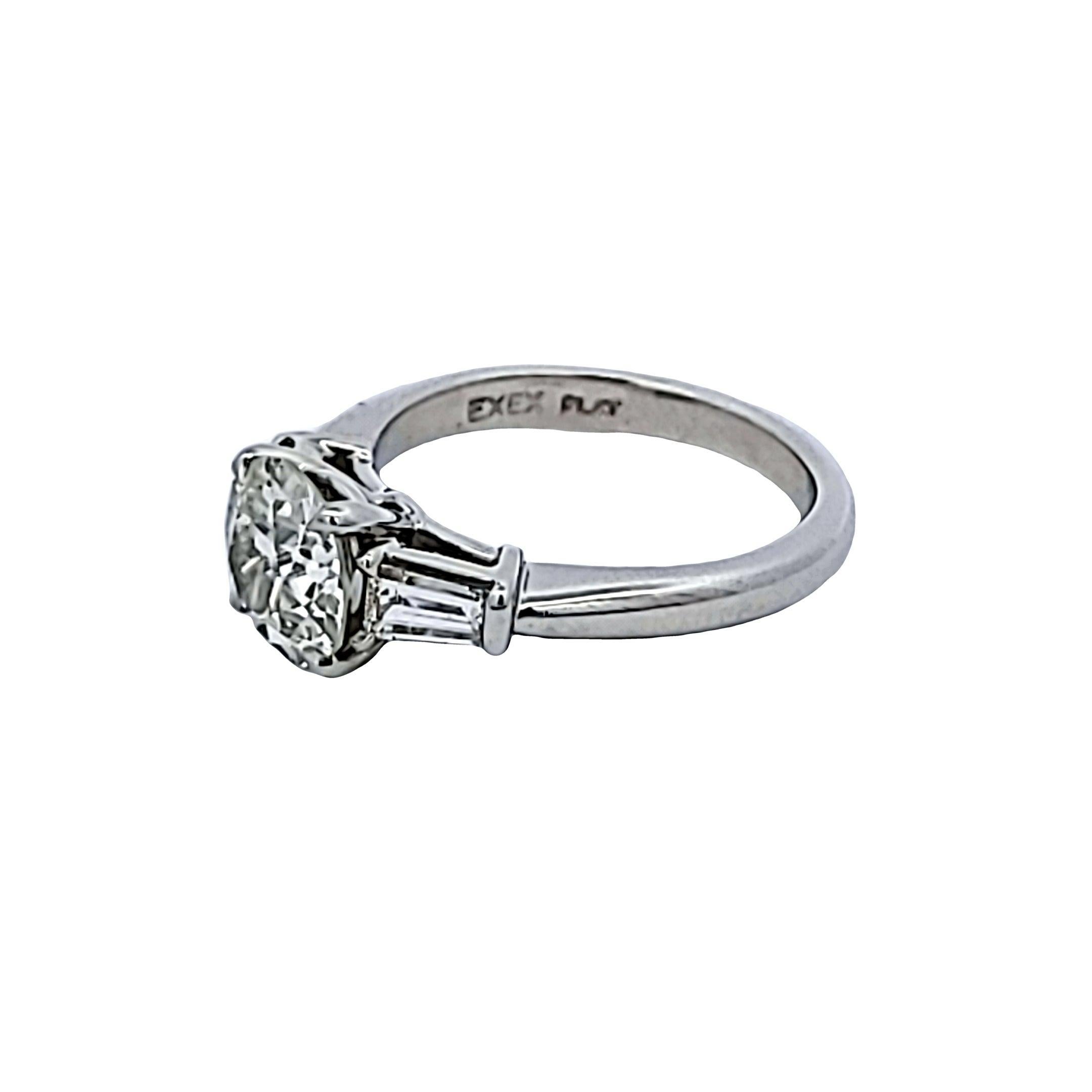 Bague de fiançailles en platine avec diamants taille vieille Europe et baguette effilée de 1,87 carat en vente 2
