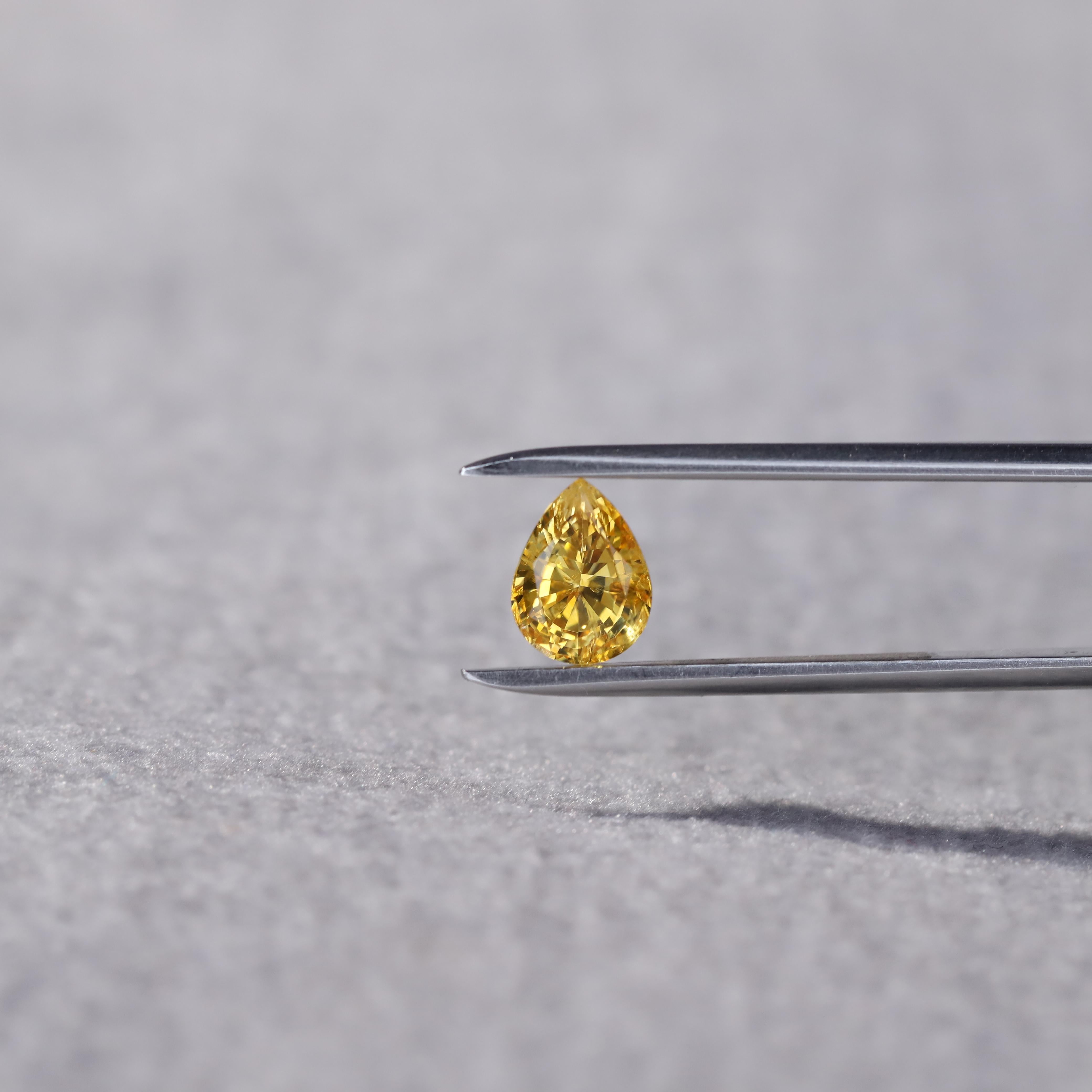 1.87 Carat Pear Cut Natural Golden Yellow Sapphire Loose Gemstone from Sri Lanka For Sale 1