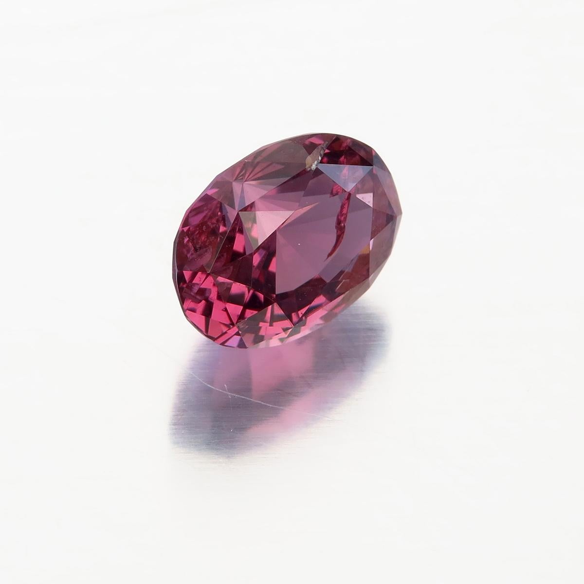 Antique Cushion Cut 1.87 Carat Pink Spinel Lotus Certified For Sale