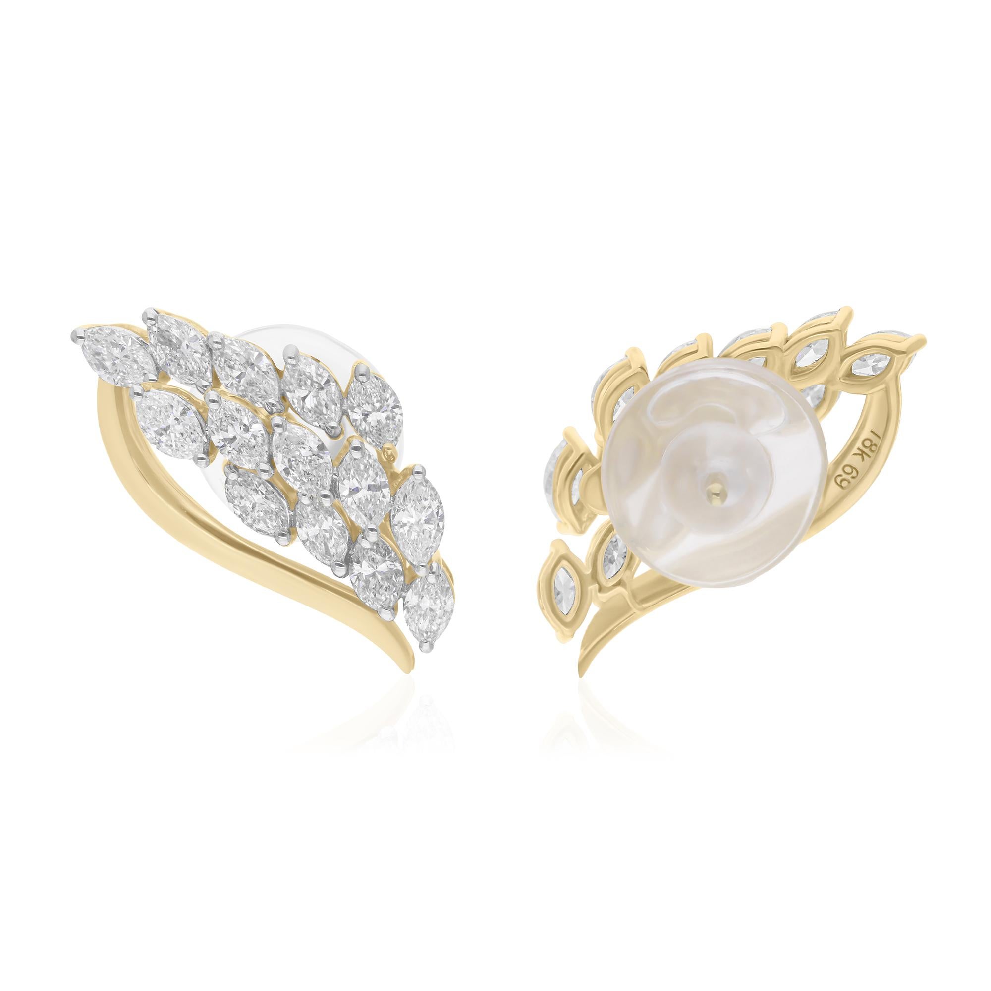 Coulées dans de l'or 18 carats, ces boucles d'oreilles exquises sont serties de 1,87 carats de diamants étincelants.

Suivez la vitrine de Spectrum Jewels pour découvrir la dernière collection et les pièces exclusives. Spectrum Jewels est fièrement