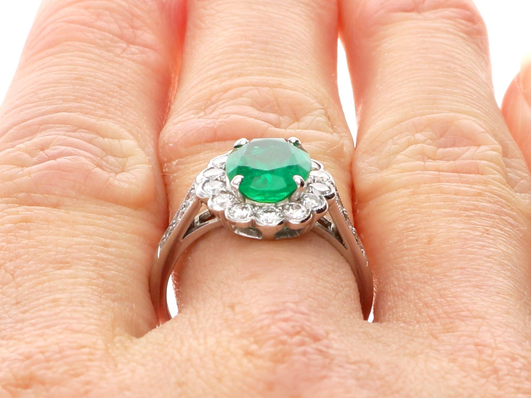 1,87 Karat sambischer Smaragd und 0,68 Karat Diamant Platin Kleiderring CIRCA 1935 im Angebot 8