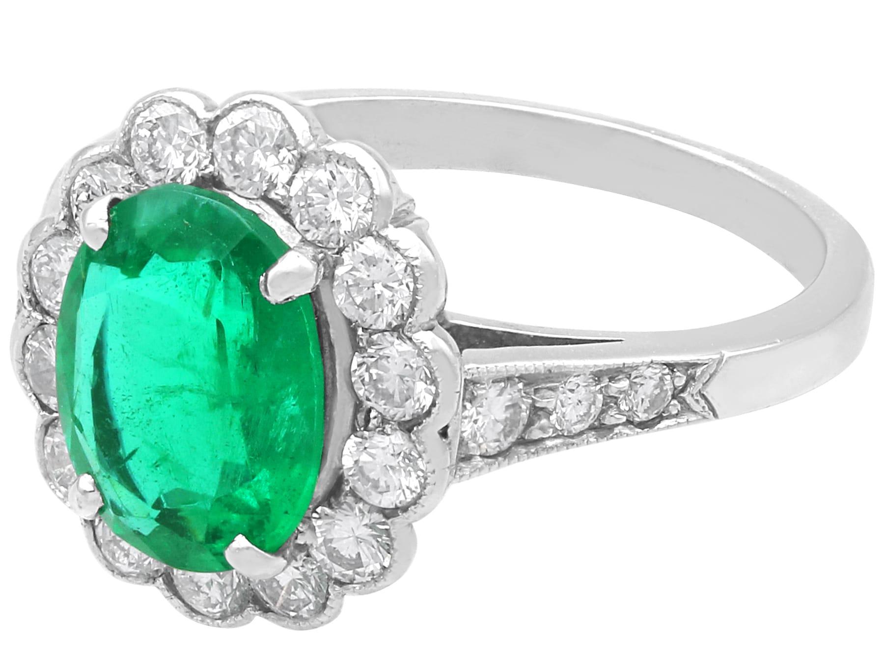 1,87 Karat sambischer Smaragd und 0,68 Karat Diamant Platin Kleiderring CIRCA 1935 im Angebot 3