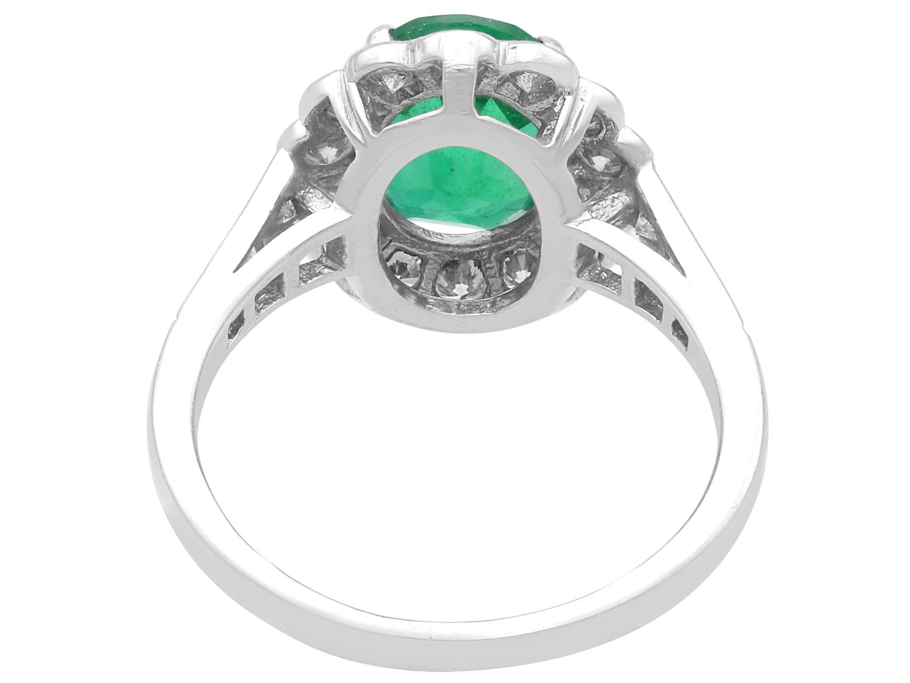 1,87 Karat sambischer Smaragd und 0,68 Karat Diamant Platin Kleiderring CIRCA 1935 im Angebot 4