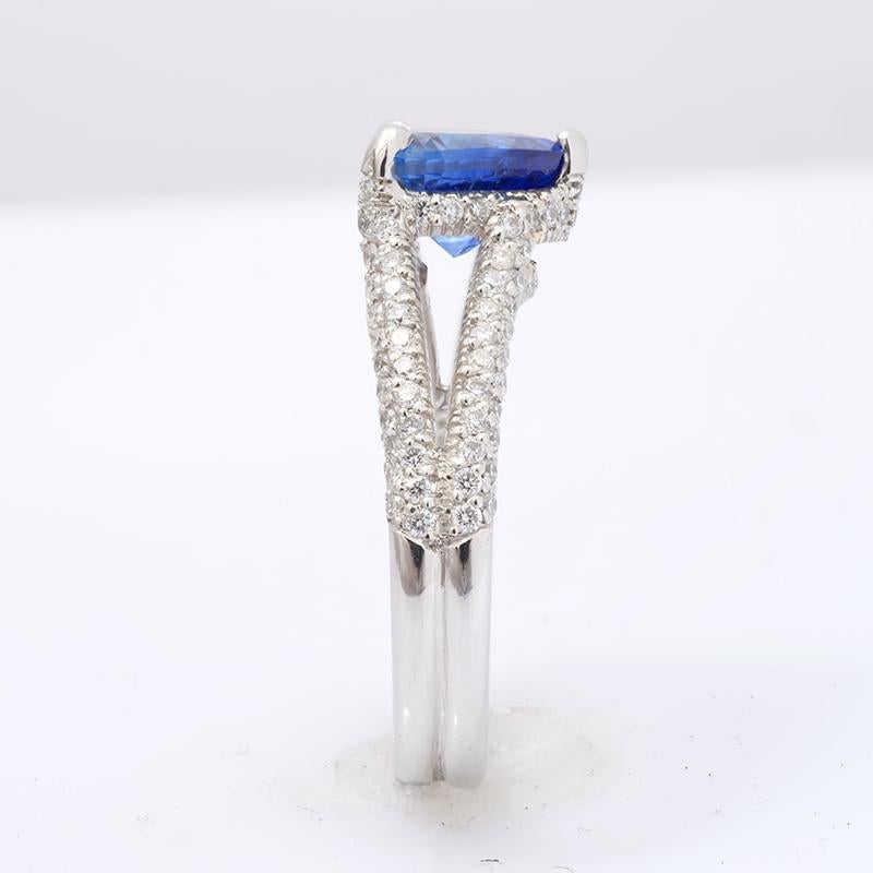 Mixed Cut 1.87 Carats Blue Sapphire Diamonds set in Platinum Ring For Sale