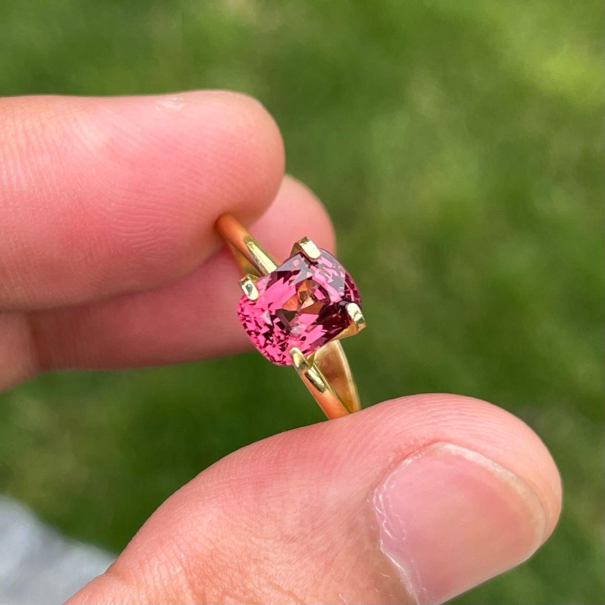 1,87 Carati di Spinello Rosa Sakora Gemma Spinello Rosa per Anelli Gioielli Spinello In condizioni Nuovo a Bangkok, TH