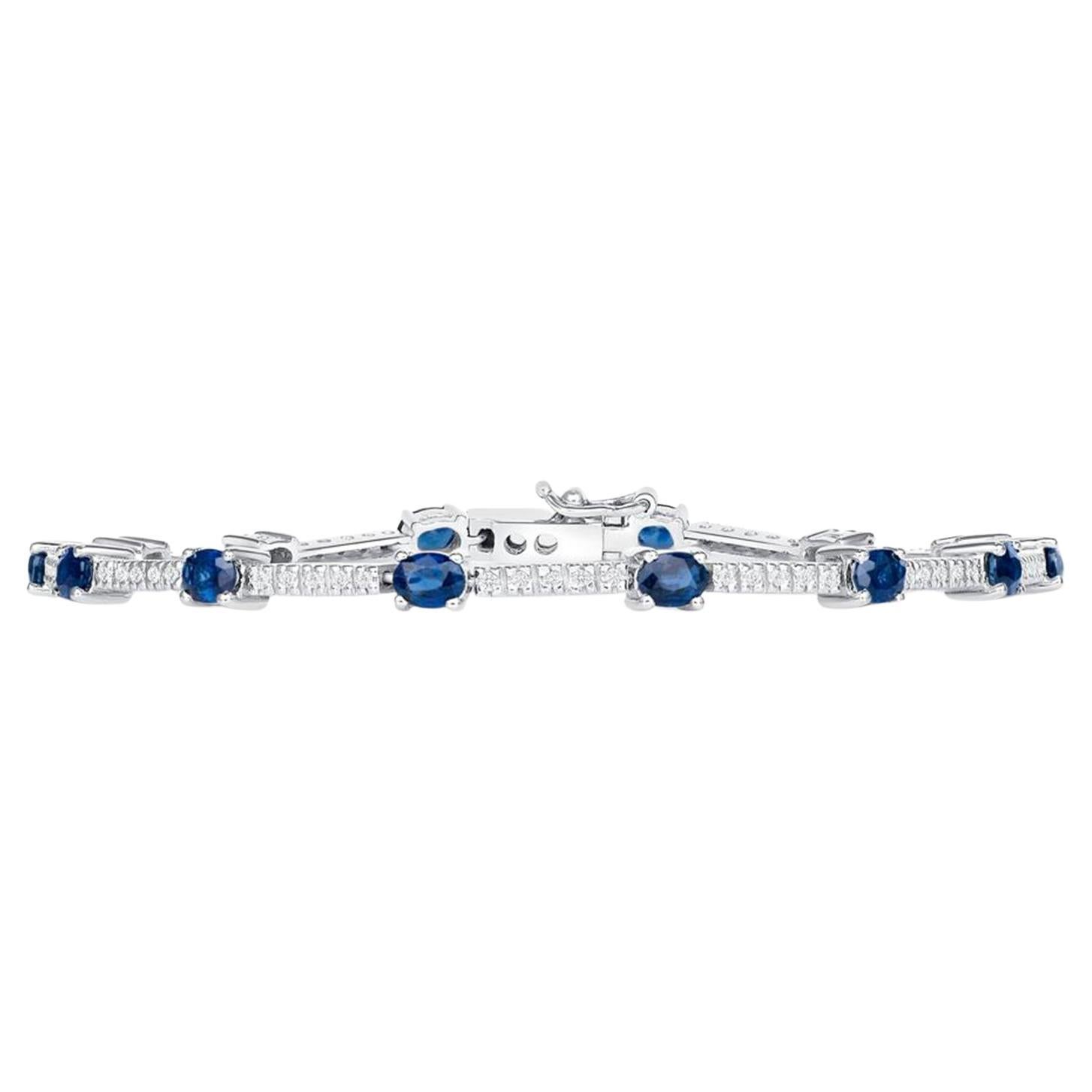 1.87 Ct Blue Sapphires 0.65 Ct Diamonds in 18K Gold White Bracelet For Sale