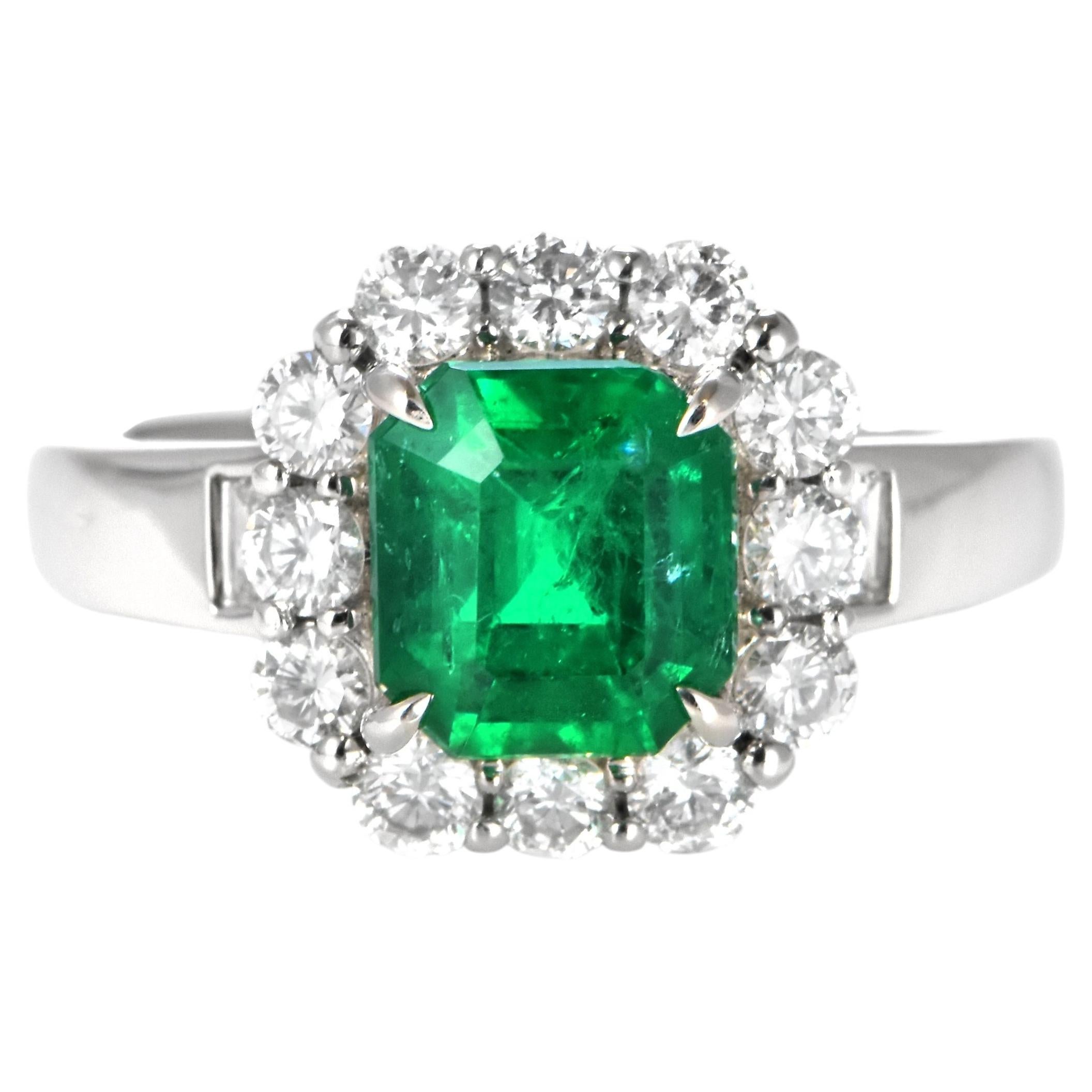 1.87 ct Natural Muzo Green Colombian Emerald and Diamond Ring Made in Platinum