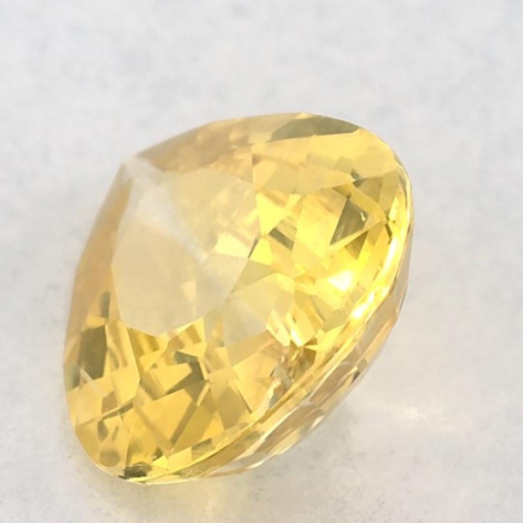 Donna 1.87 carati di zaffiro giallo a forma di pera sciolto in vendita