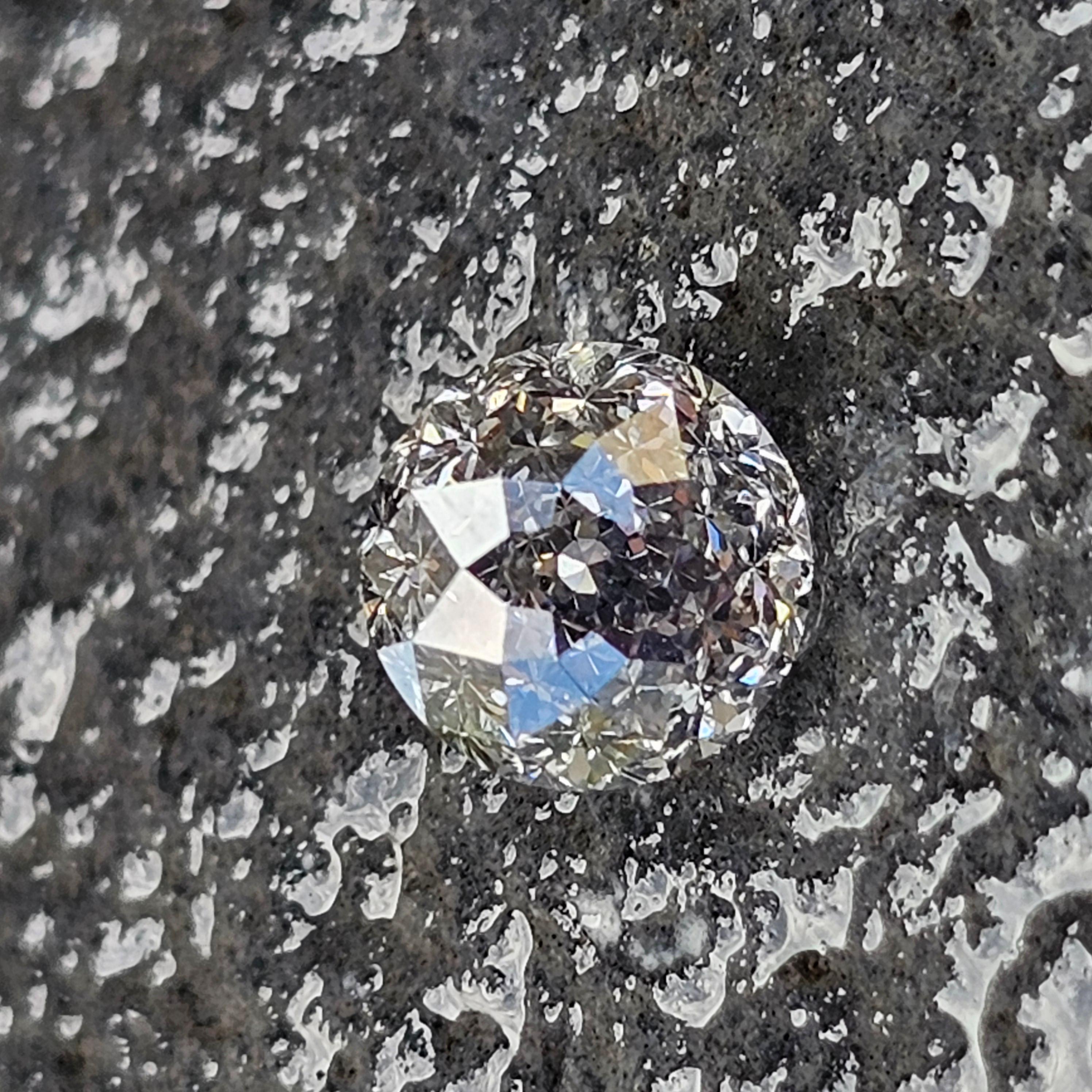 Women's 1.87 G SI1 GIA Certified Crown of Light Loose Diamond Round Novelty Cut For Sale
