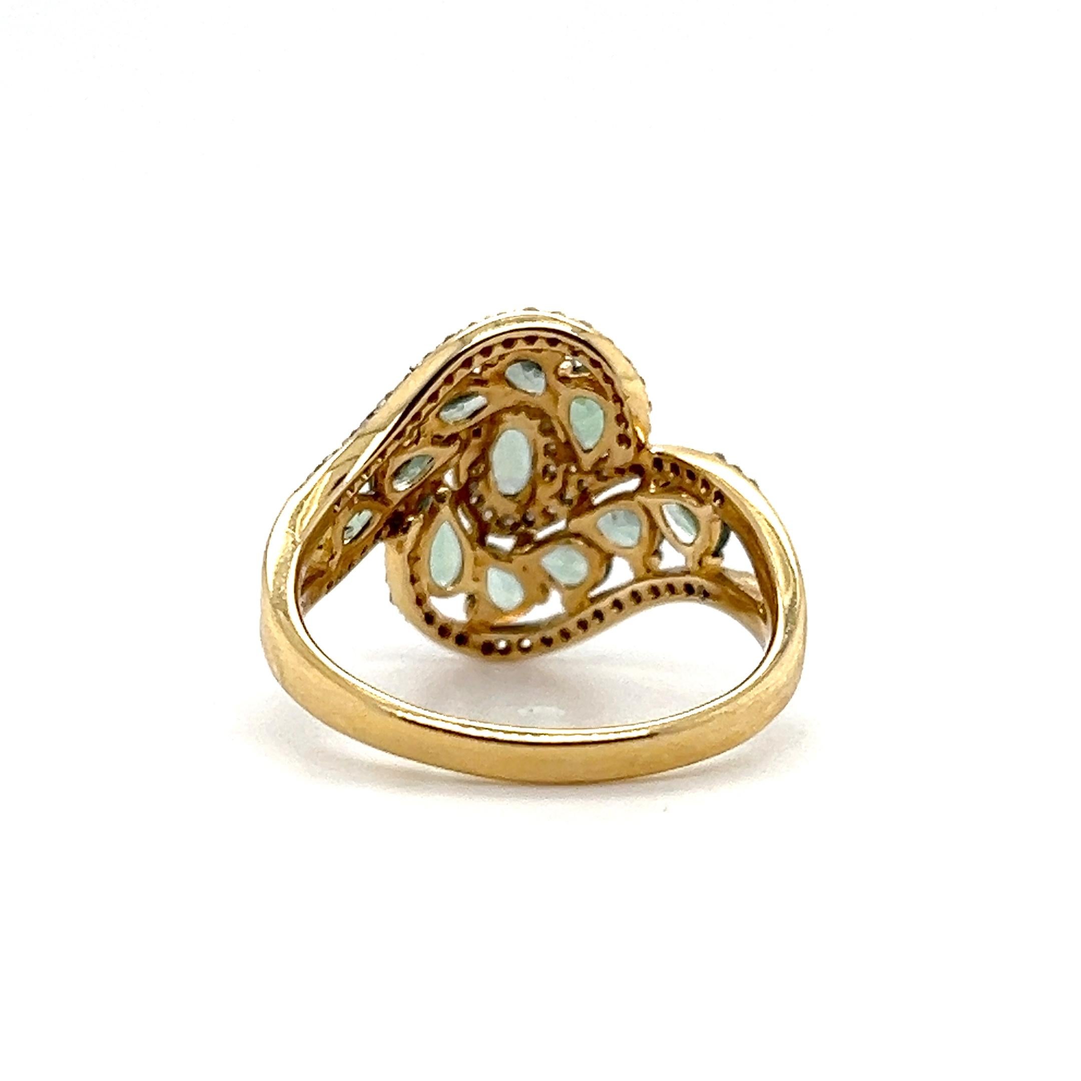 Vintage 1.87 TCW Chrysoberyl and Diamond Two-Tone Gold Cocktail Ring For Sale 2