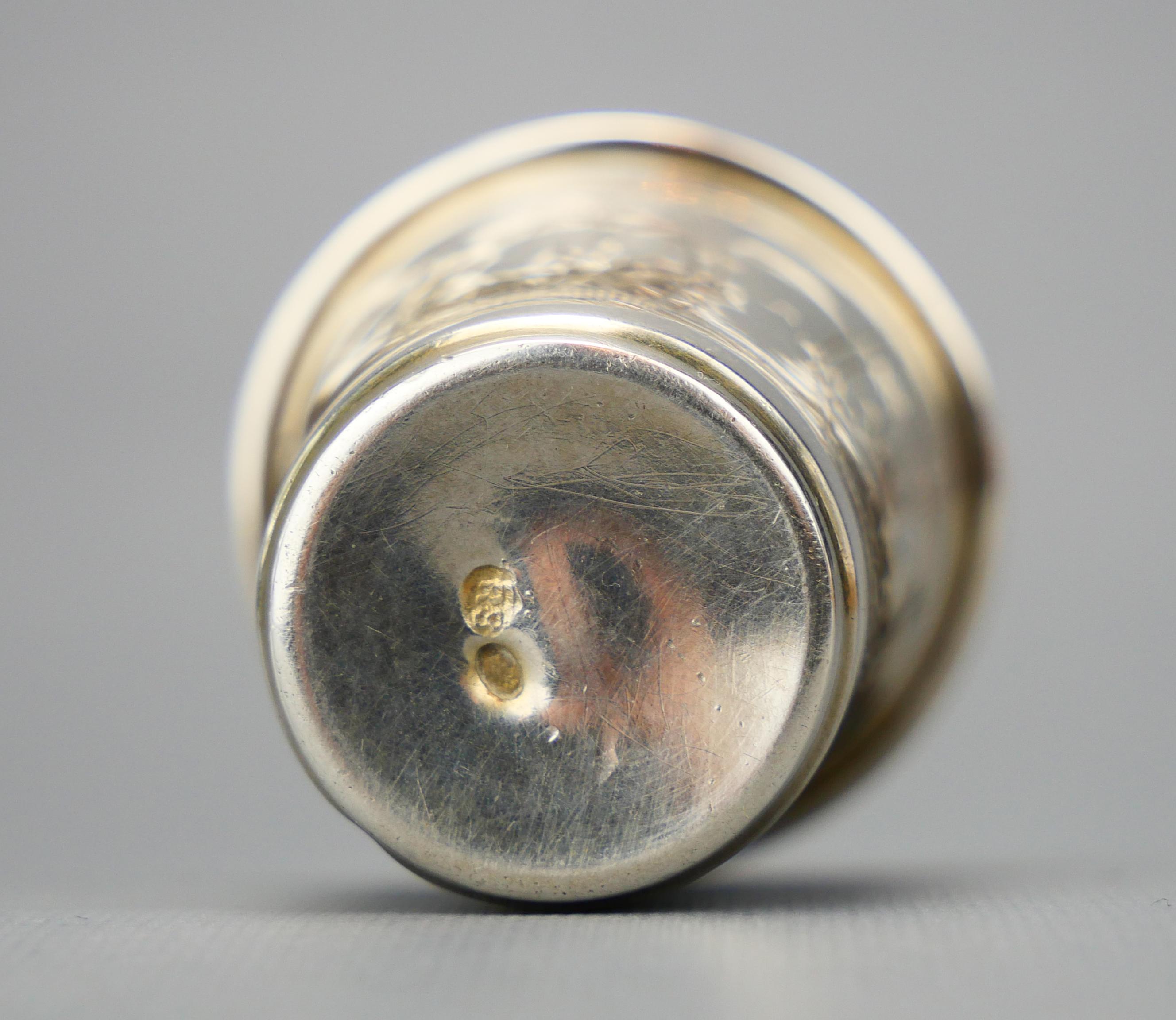 1870-1900 Quattro antichi bicchieri da vodka in argento Sterling 84/ 76 grammi in vendita 16