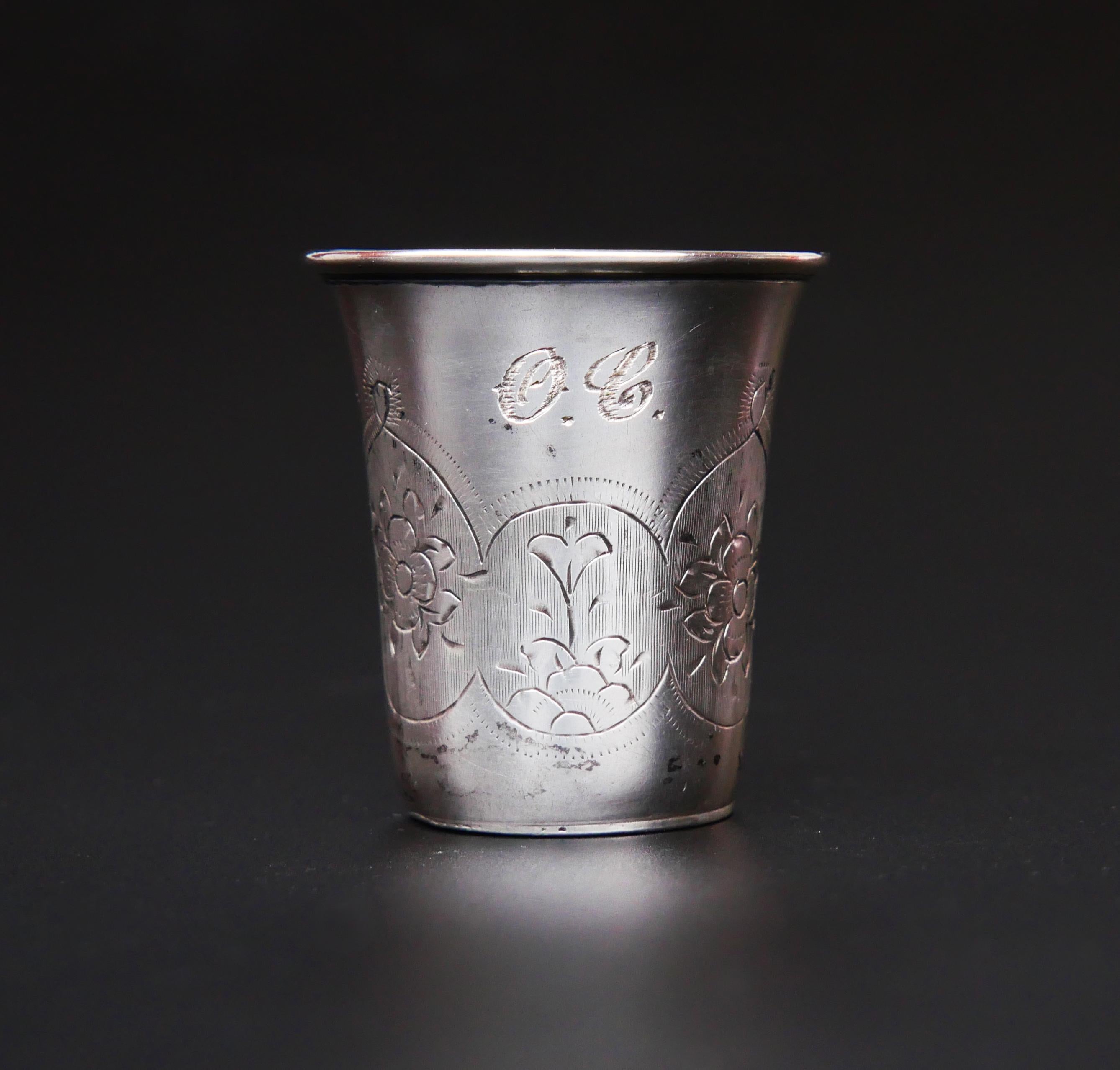 1870-1900 Quattro antichi bicchieri da vodka in argento Sterling 84/ 76 grammi in vendita 9