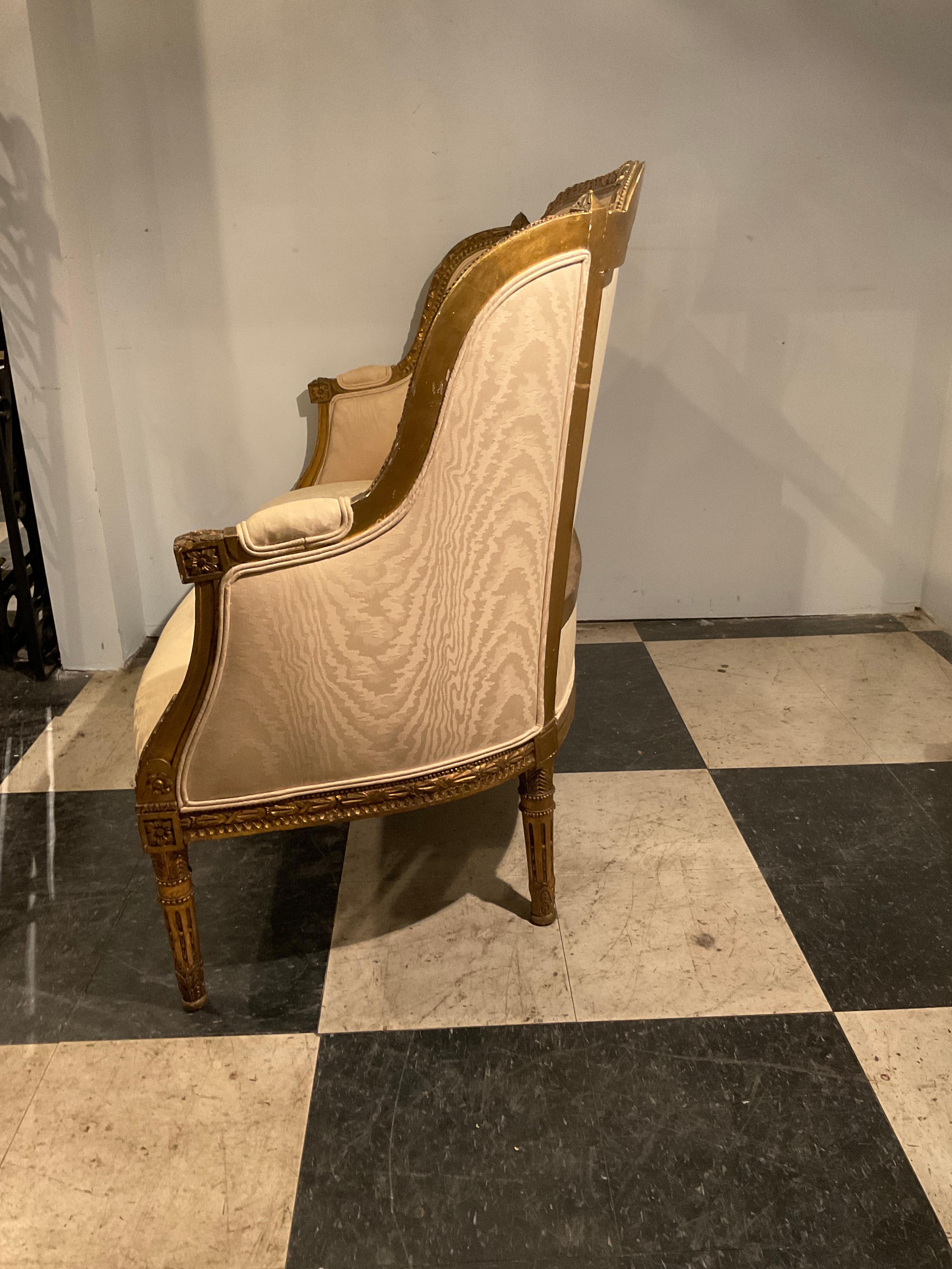 1870 s Französisch vergoldet Wood Louis XVI Settee (Spätes 19. Jahrhundert) im Angebot