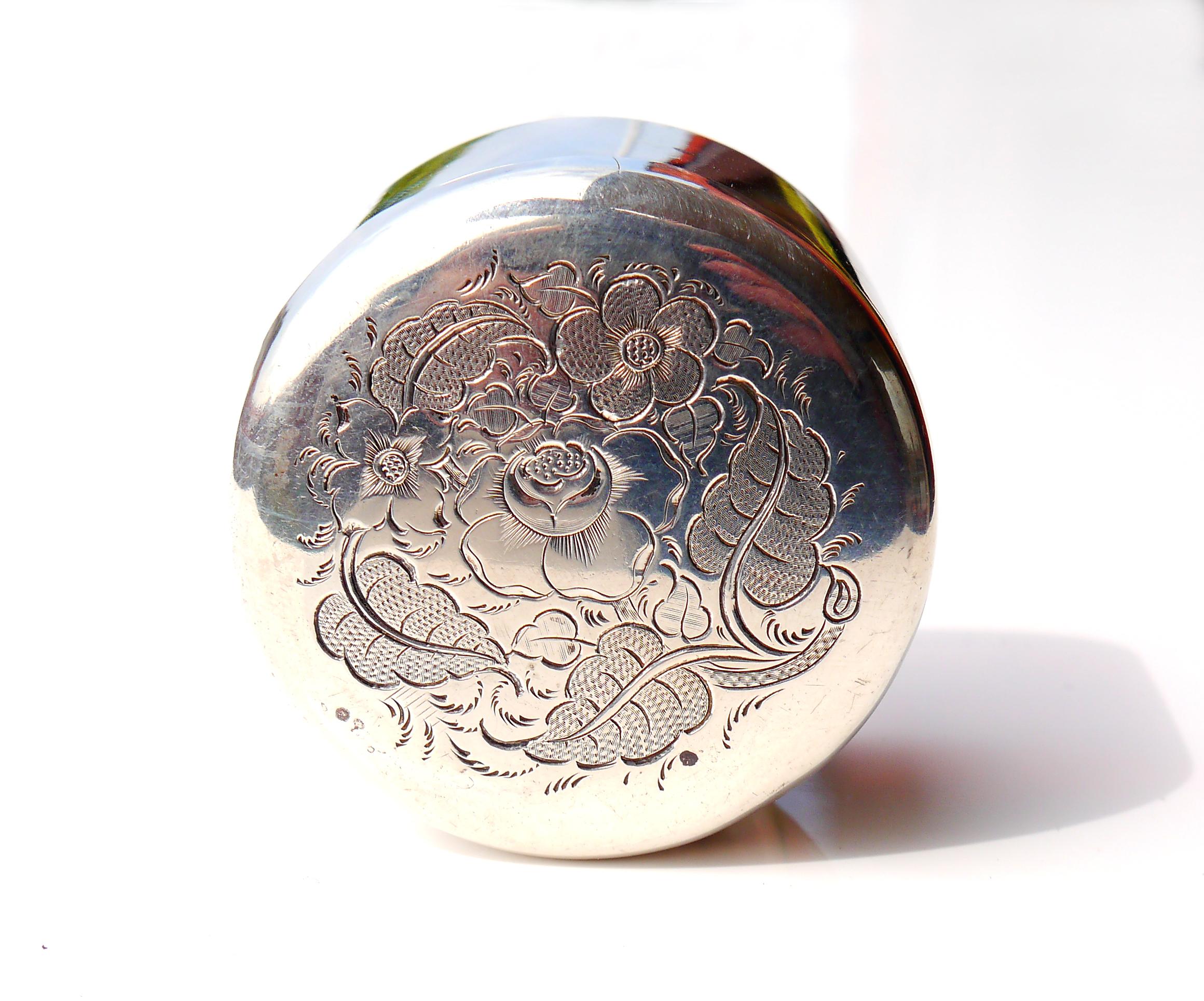 Tabatière 1870 Vanity Pill solide 830 Coin Silver / 42gr Unisexe en vente