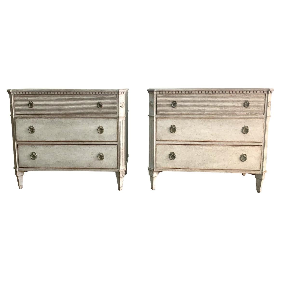 1870c Light Grey Pair of Gustavian Style Three Drawer Commodes, Italy For Sale