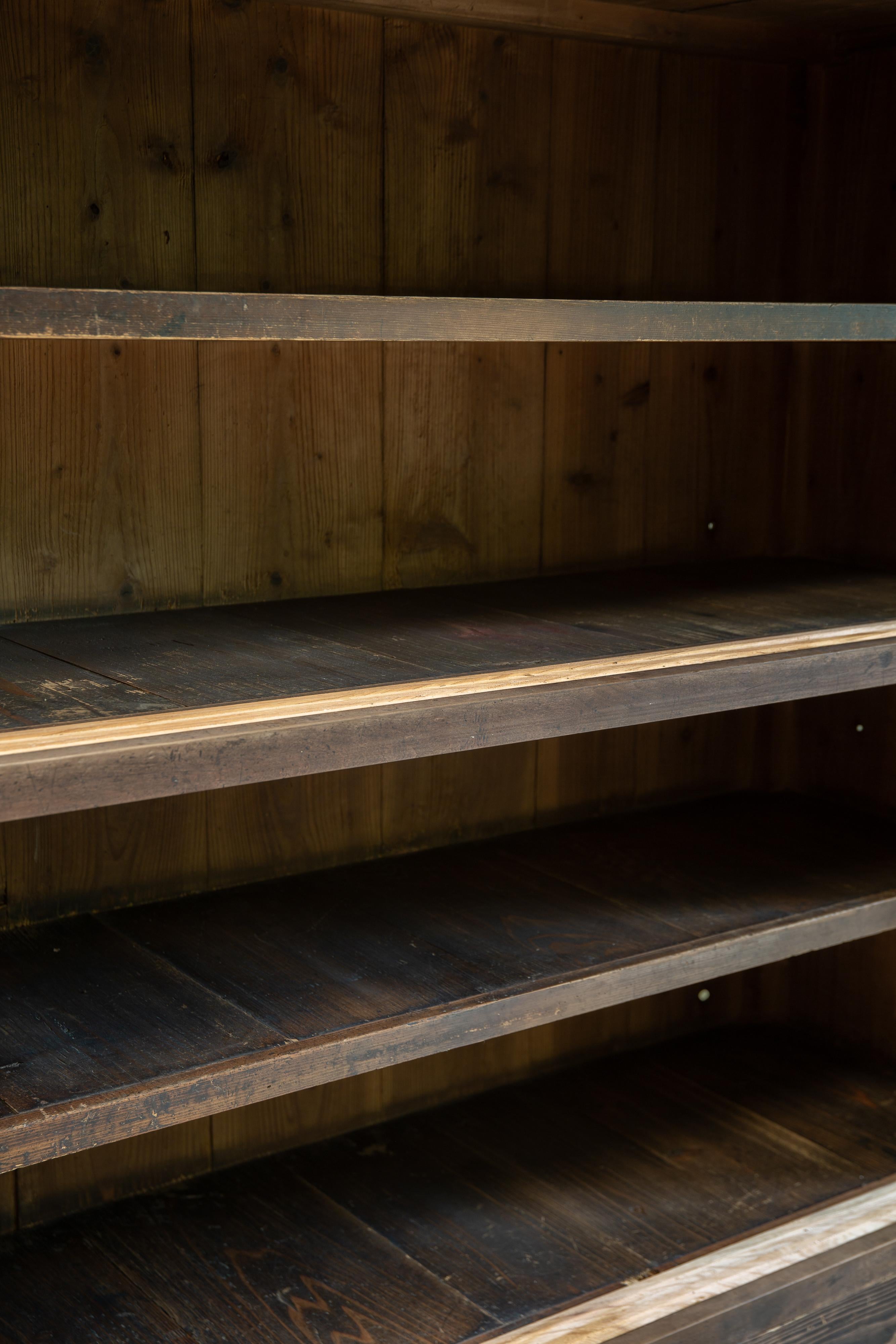 1870s-1900s Japanese antique large Mizuya tansu chest. wabi sabi primitive For Sale 3