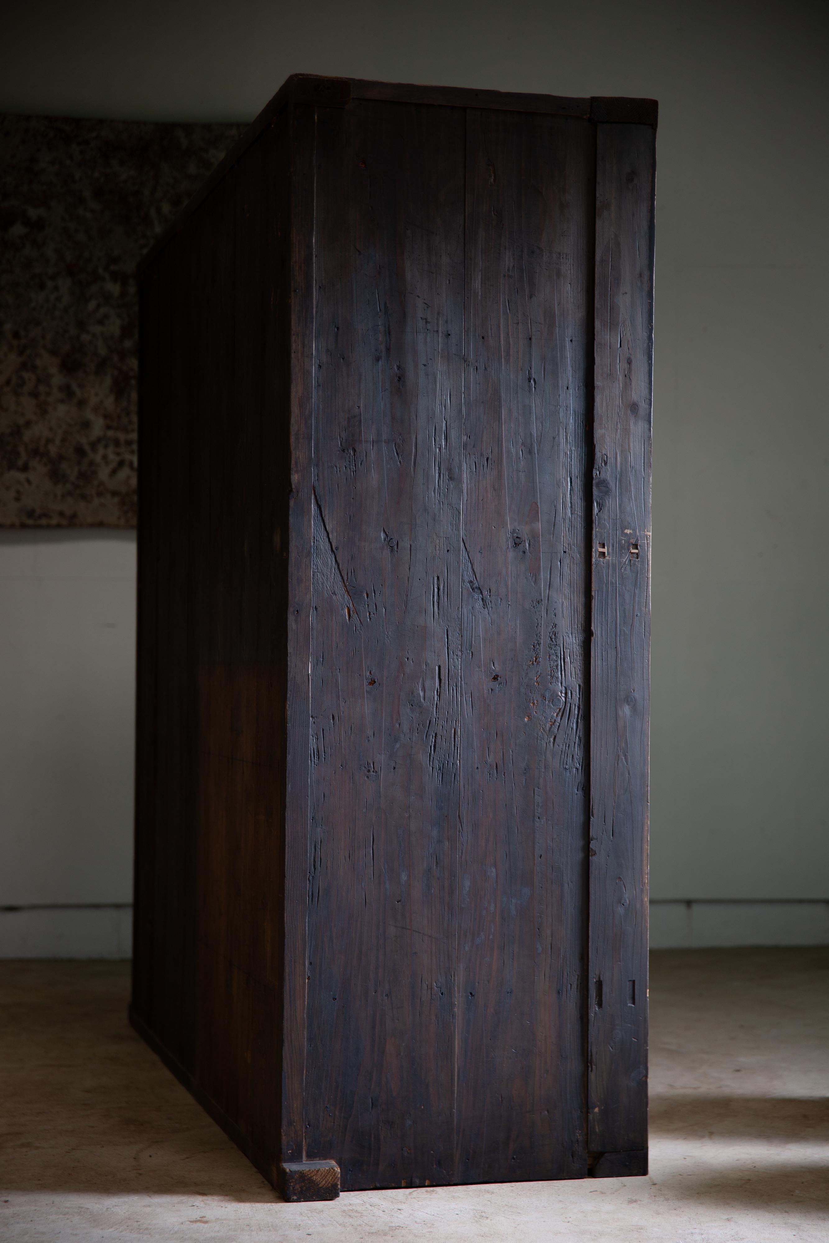 1870s-1900s Japanese antique large Mizuya tansu chest. wabi sabi primitive For Sale 10