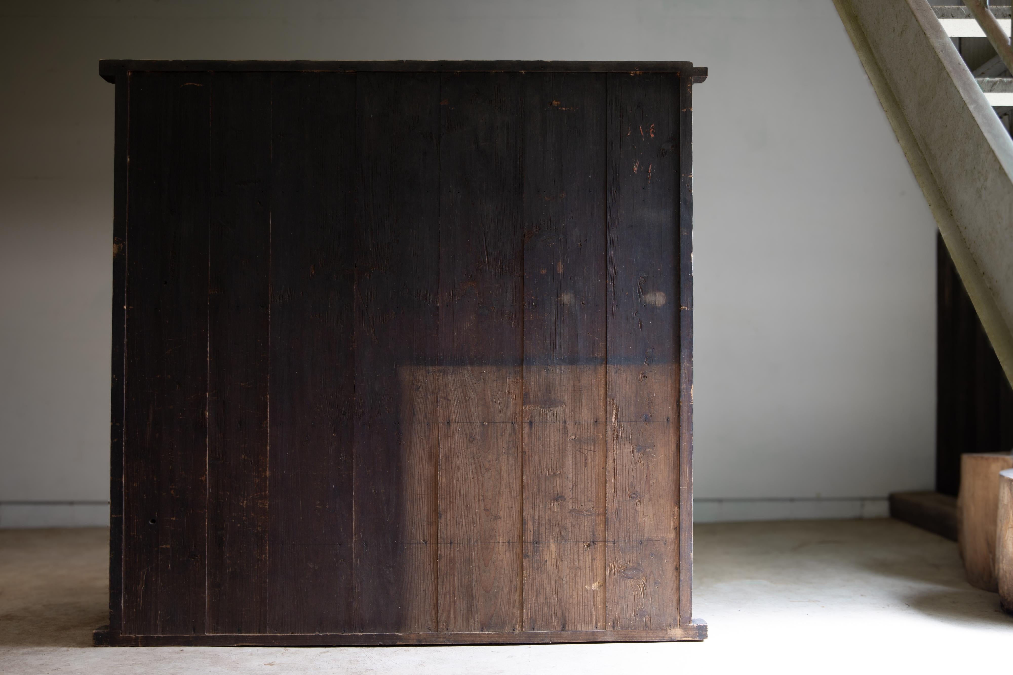 1870s-1900s Japanese antique large Mizuya tansu chest. wabi sabi primitive For Sale 12