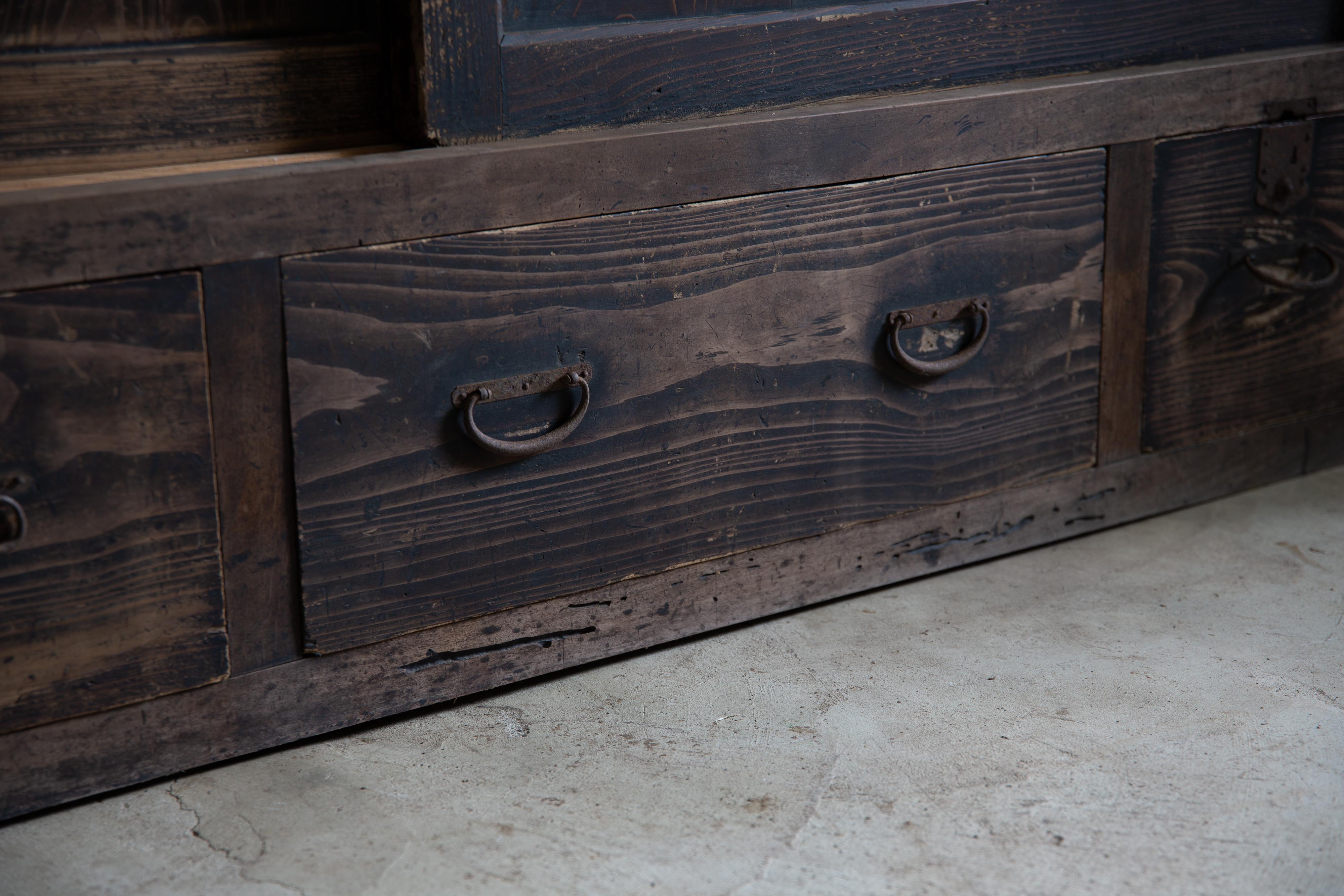 1870s-1900s Japanese antique large Mizuya tansu chest. wabi sabi primitive For Sale 2