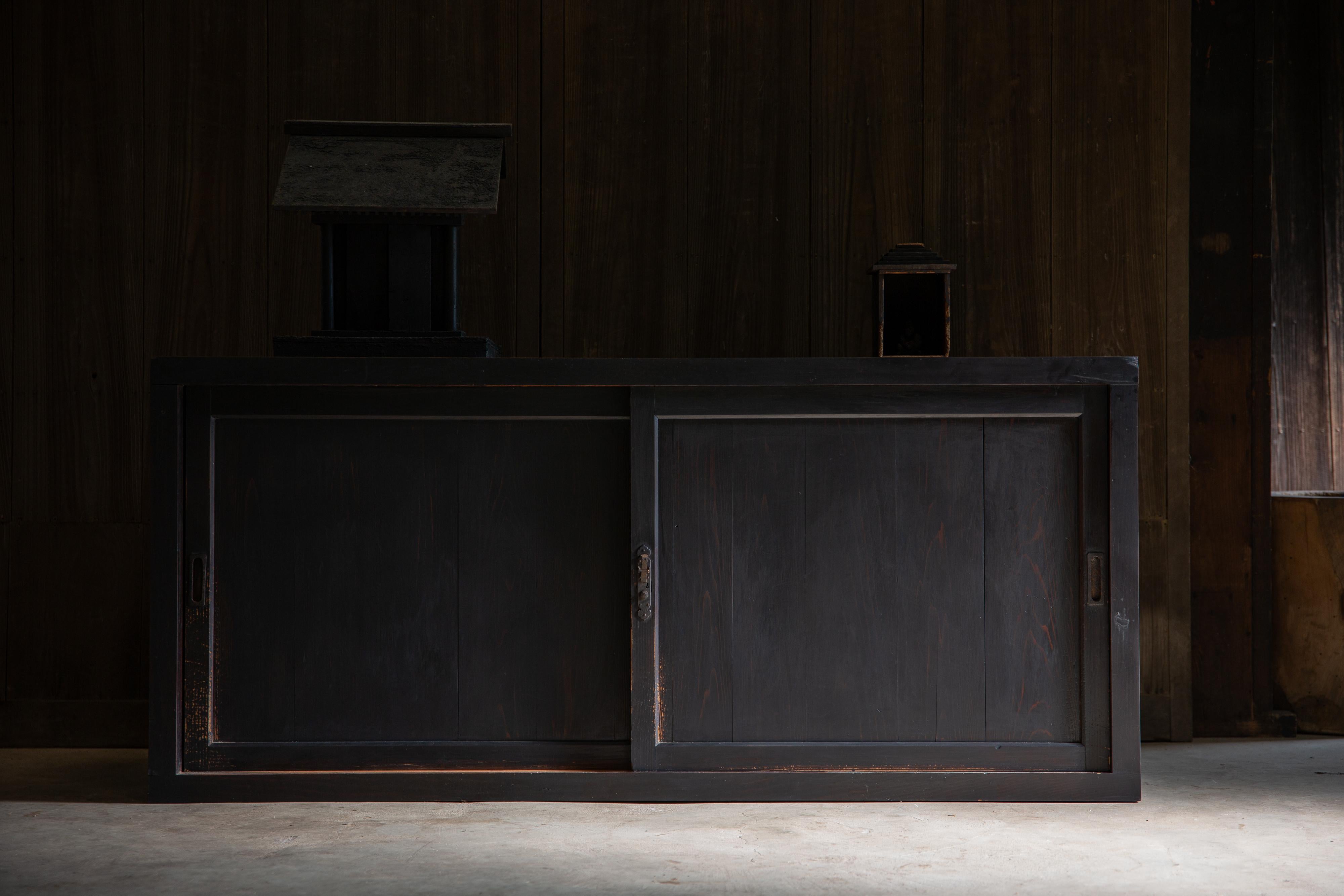 Meiji 1870s-1900s Japanese antique Mizuya tansu chest sideboard wabi sabi primitive For Sale