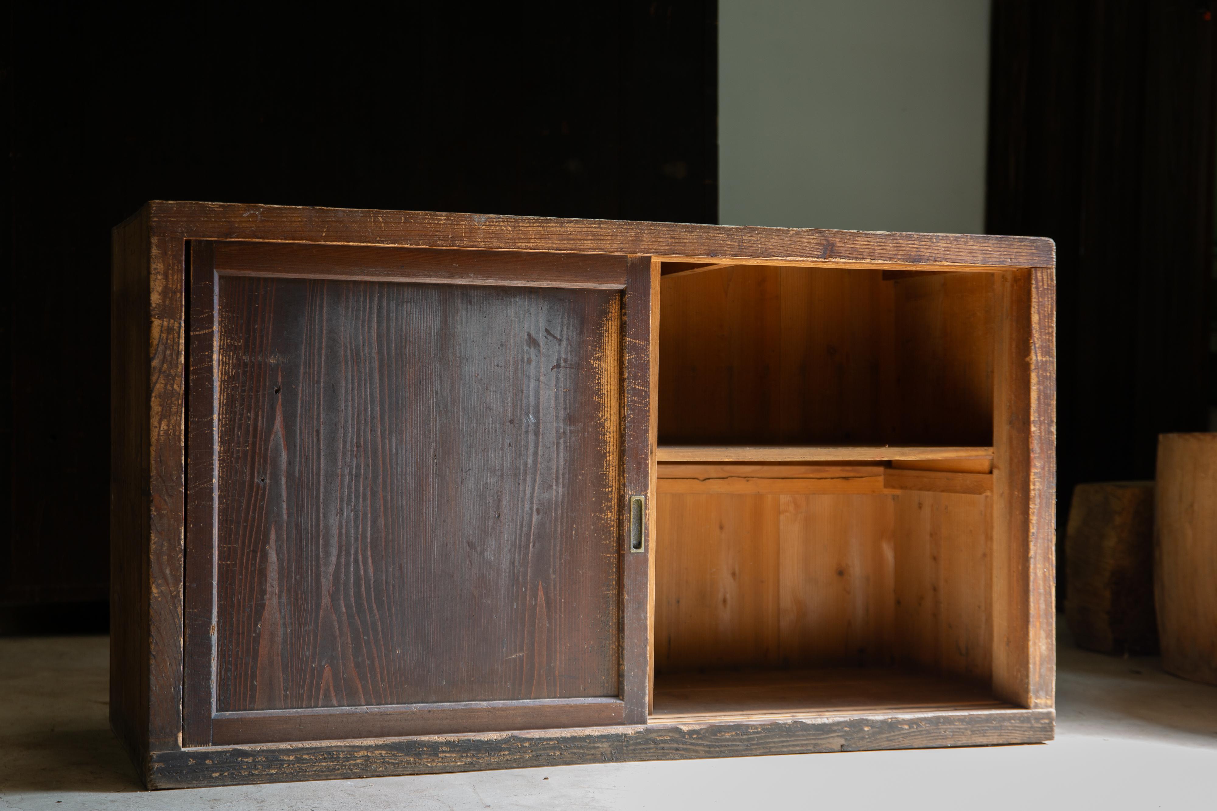 1870-1900 Giapponese antico Mizuya tansu cassapanca credenza wabi sabi primitivo In condizioni buone in vendita a 常陸大宮市, JP
