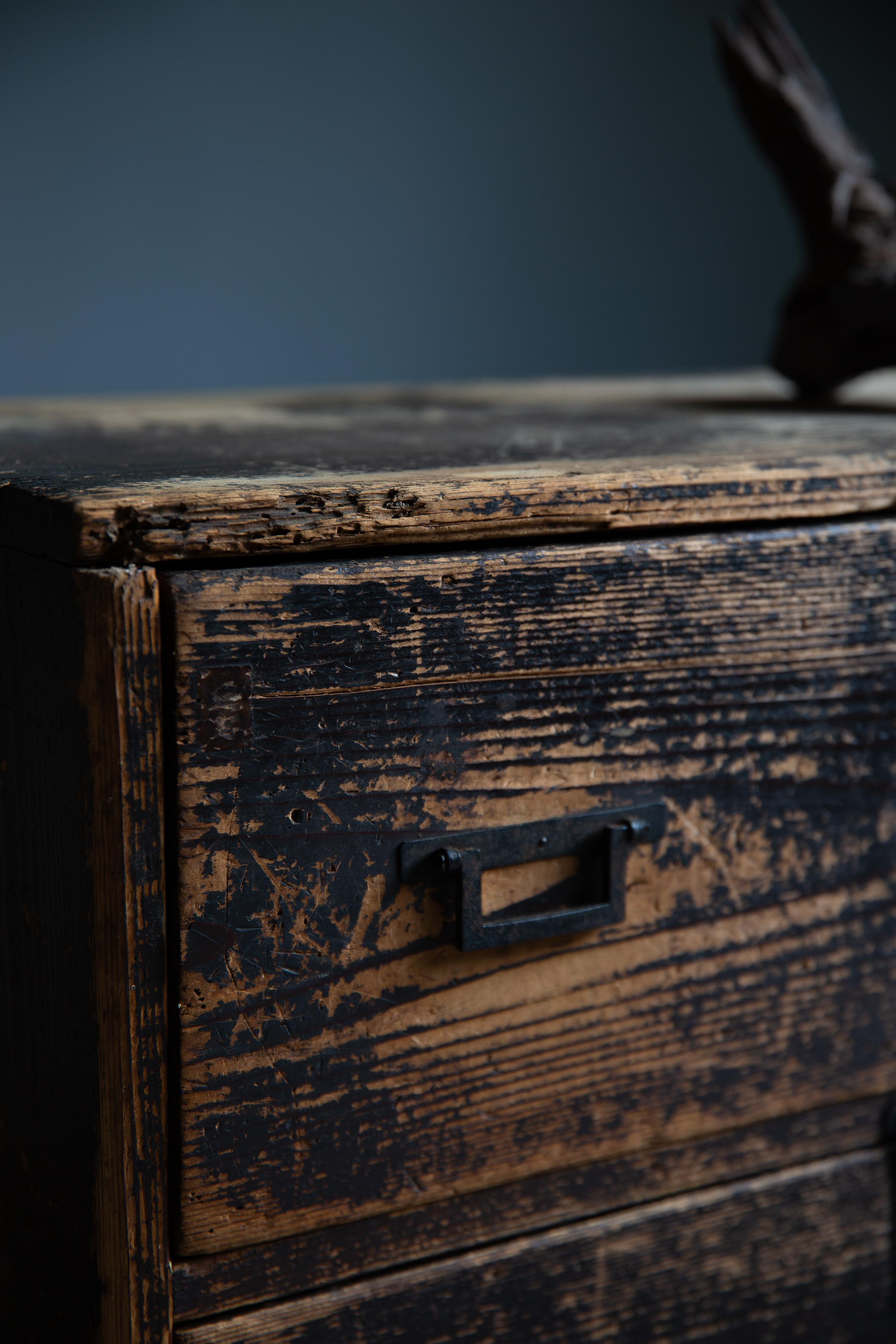 1870er-1900er wabi sabi japanische antike Tansu-Kommode aus der Mitte der Tansu-Periode im Angebot 6