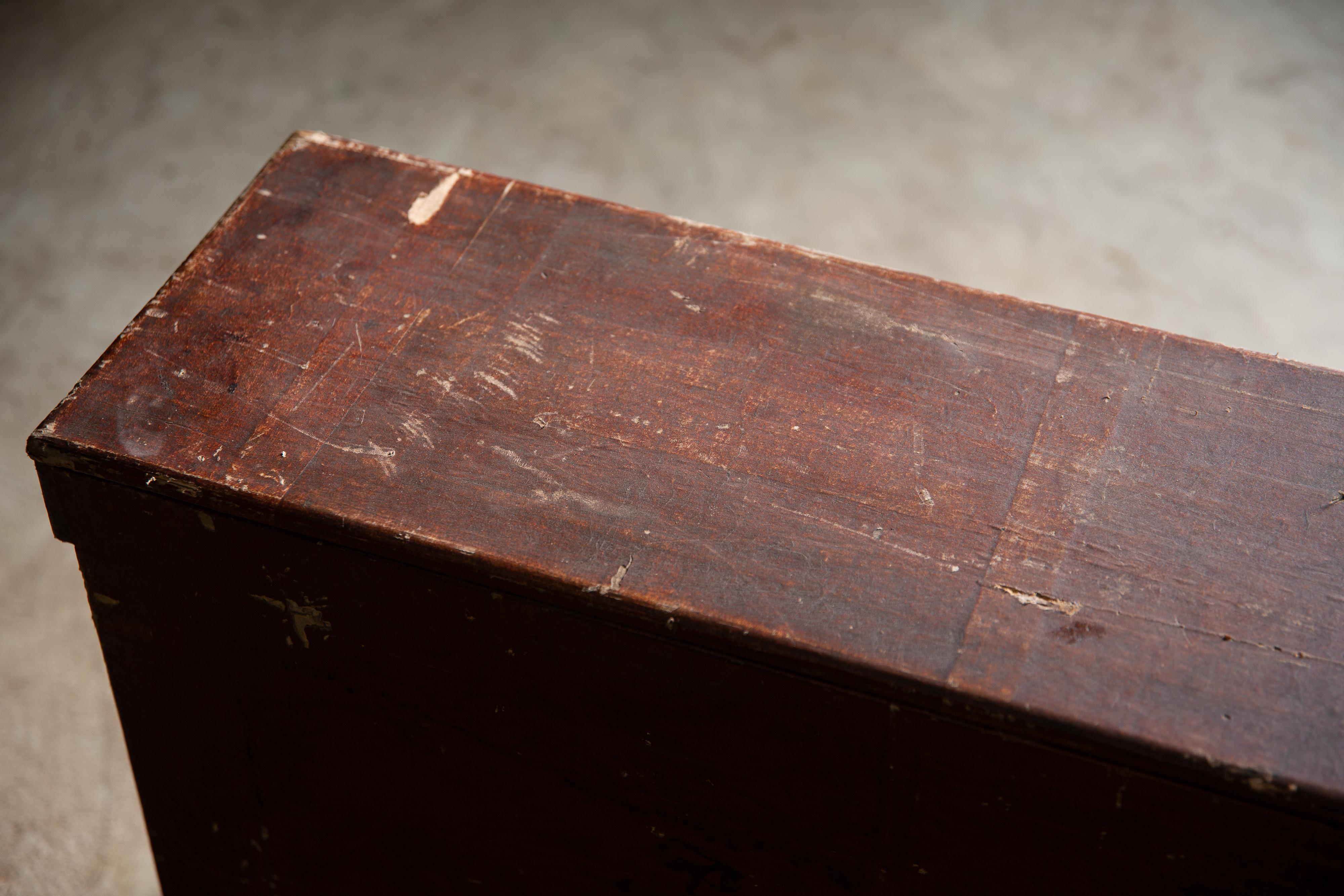 1870-1920 Giapponese Scatola antica in legno rivestita di carta wabi sabi primitivo Meiji in vendita 8