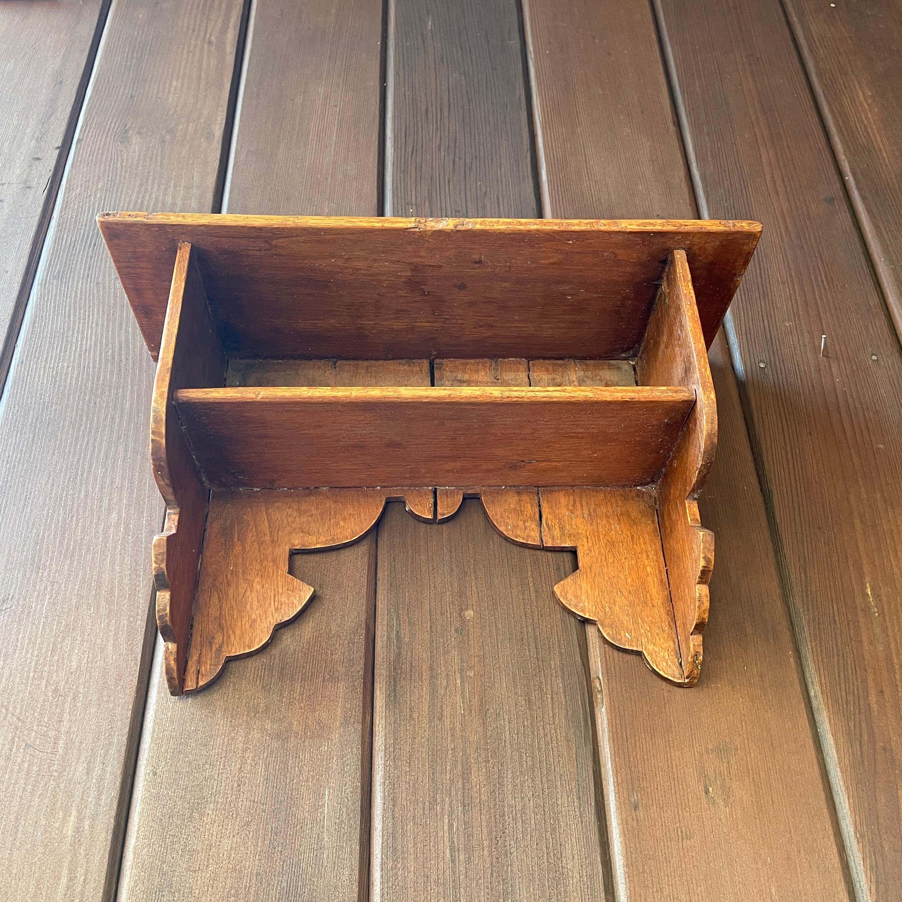 Hand-Crafted 1870s American Pennsylvania Hand-Carved Wall Shelf Shadow Box, Amish Farmhouse For Sale