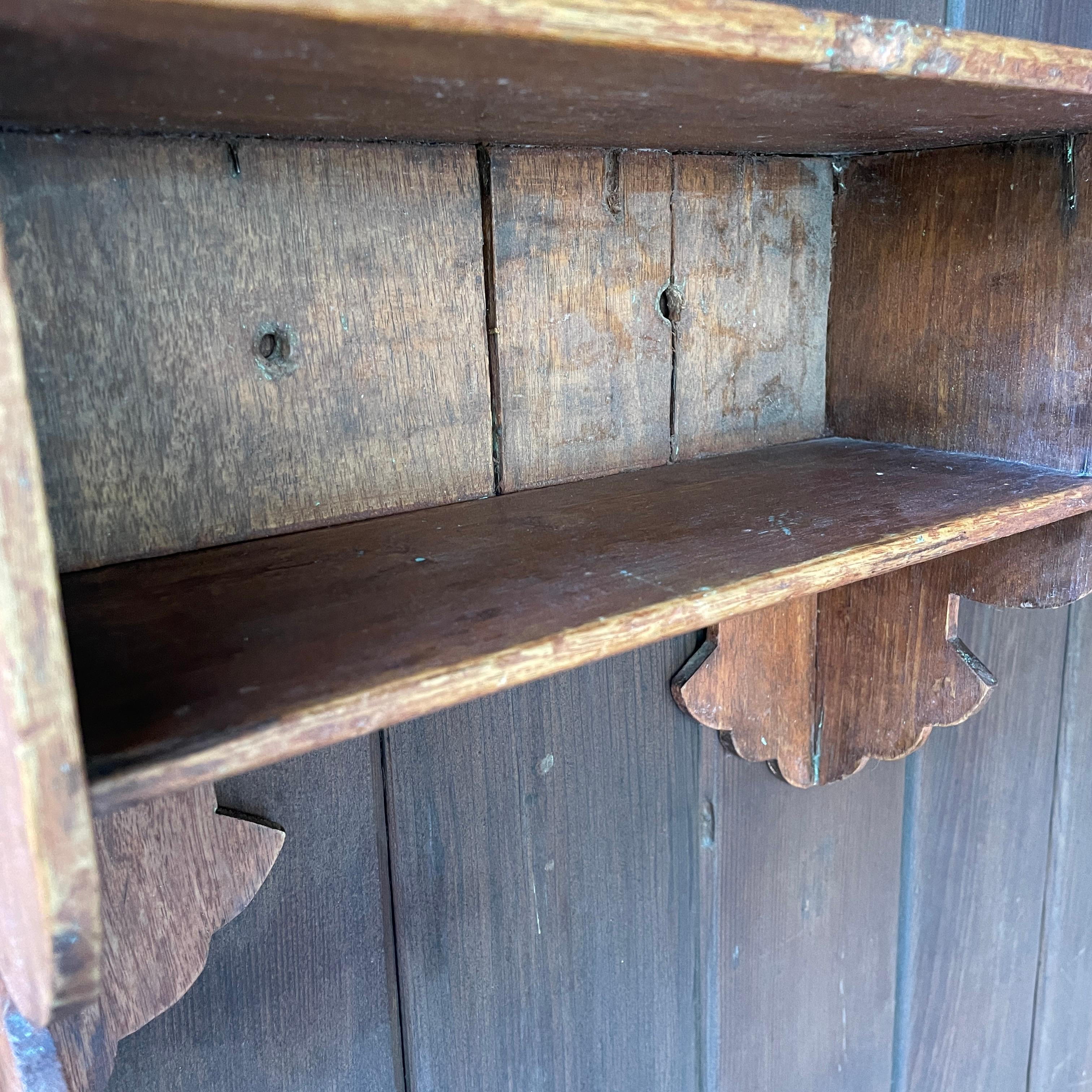 Late 19th Century 1870s American Pennsylvania Hand-Carved Wall Shelf Shadow Box, Amish Farmhouse For Sale