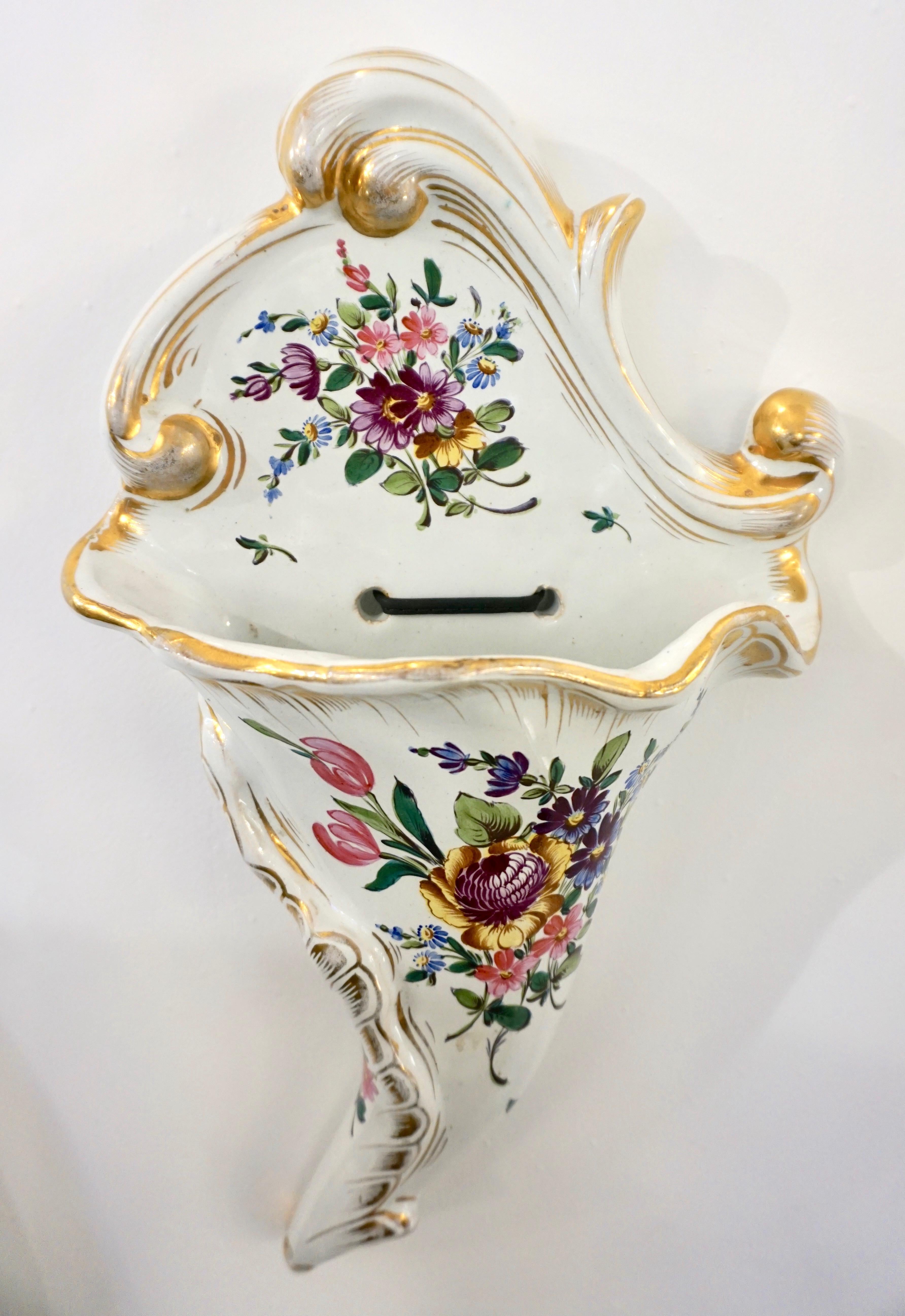 Hand-Painted 1870s Antique French Faience Pottery White Pink Gold Flower Holder Wall Pocket For Sale