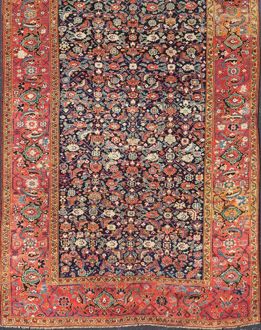 années 1870's Antique N.W. Grande galerie persane  Tapis à fond bleu, bordure rouge en vente 5