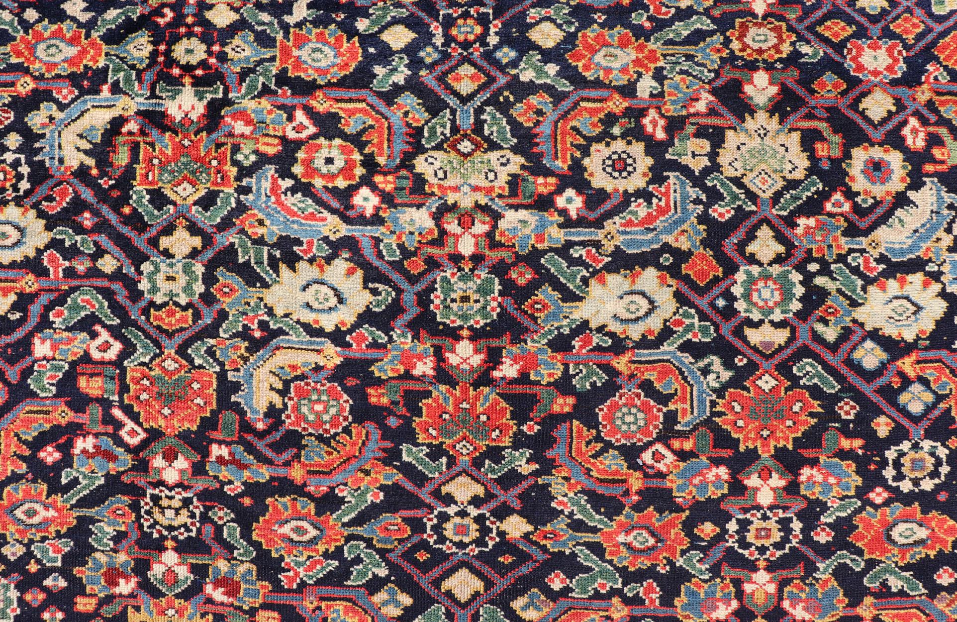 années 1870's Antique N.W. Grande galerie persane  Tapis à fond bleu, bordure rouge en vente 1