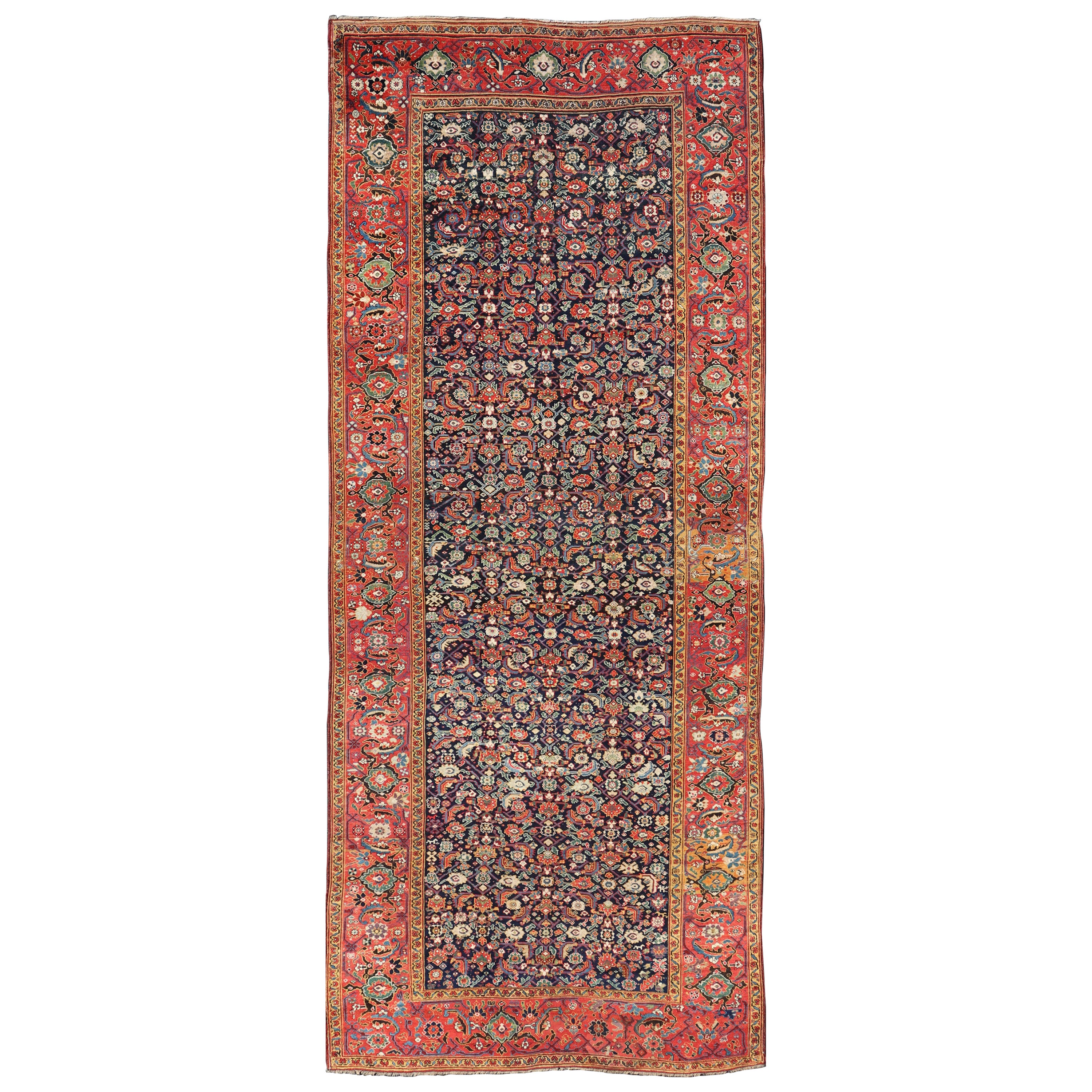 années 1870's Antique N.W. Grande galerie persane  Tapis à fond bleu, bordure rouge